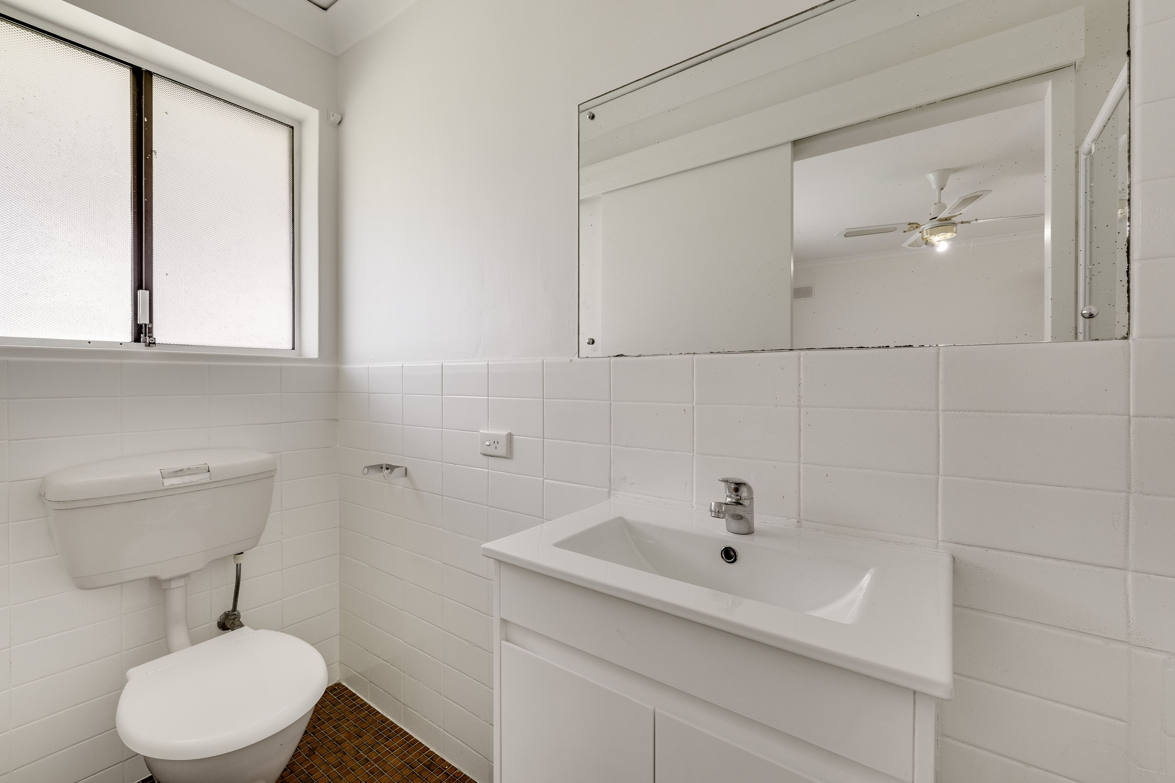 27 Everritt Avenue — photo 11 of 30