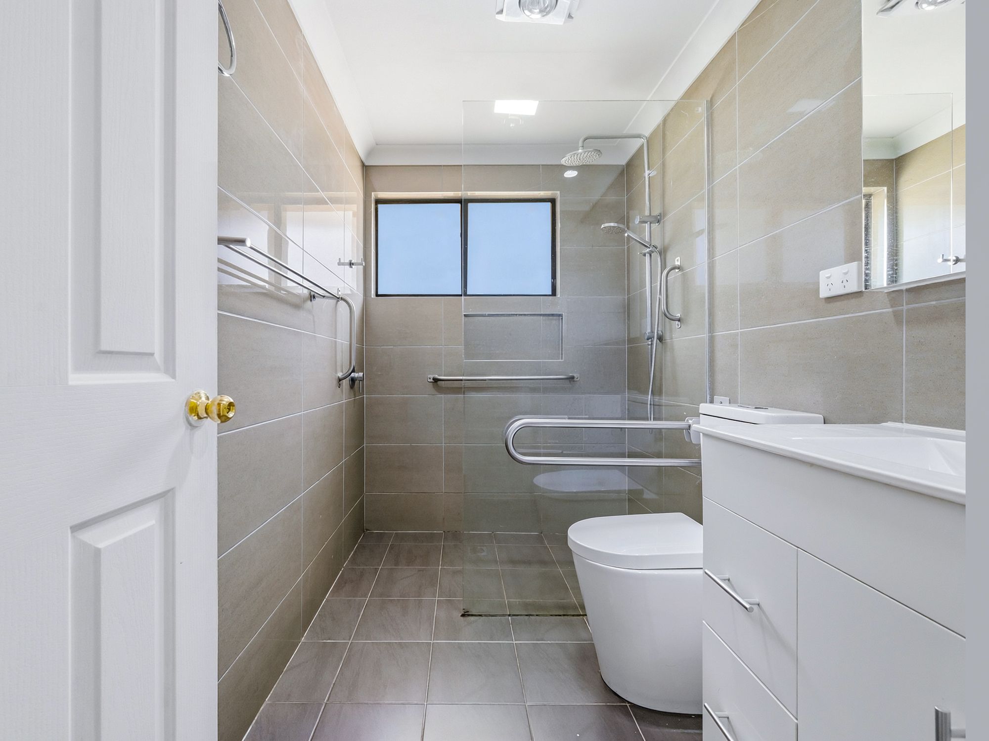 26 Cabernet Avenue — photo 8 of 12