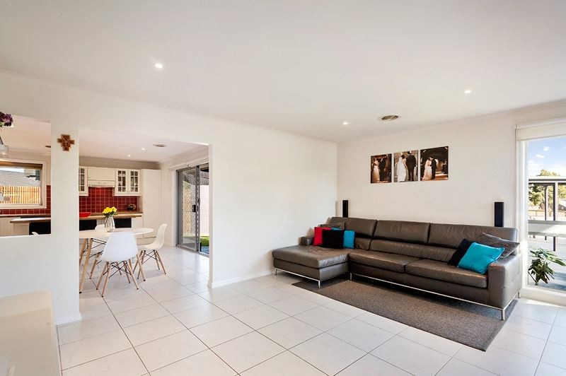 15 Malua Crescent, Mill Park, VIC 3082