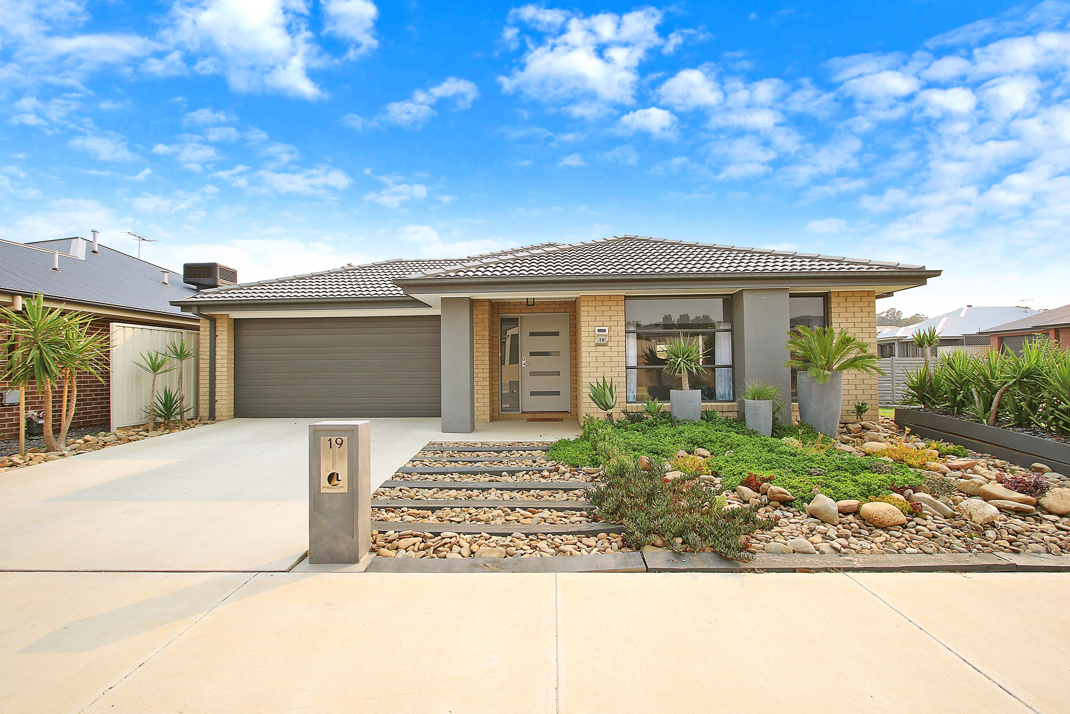 19 Cardiff Drive, Wodonga VIC 3690