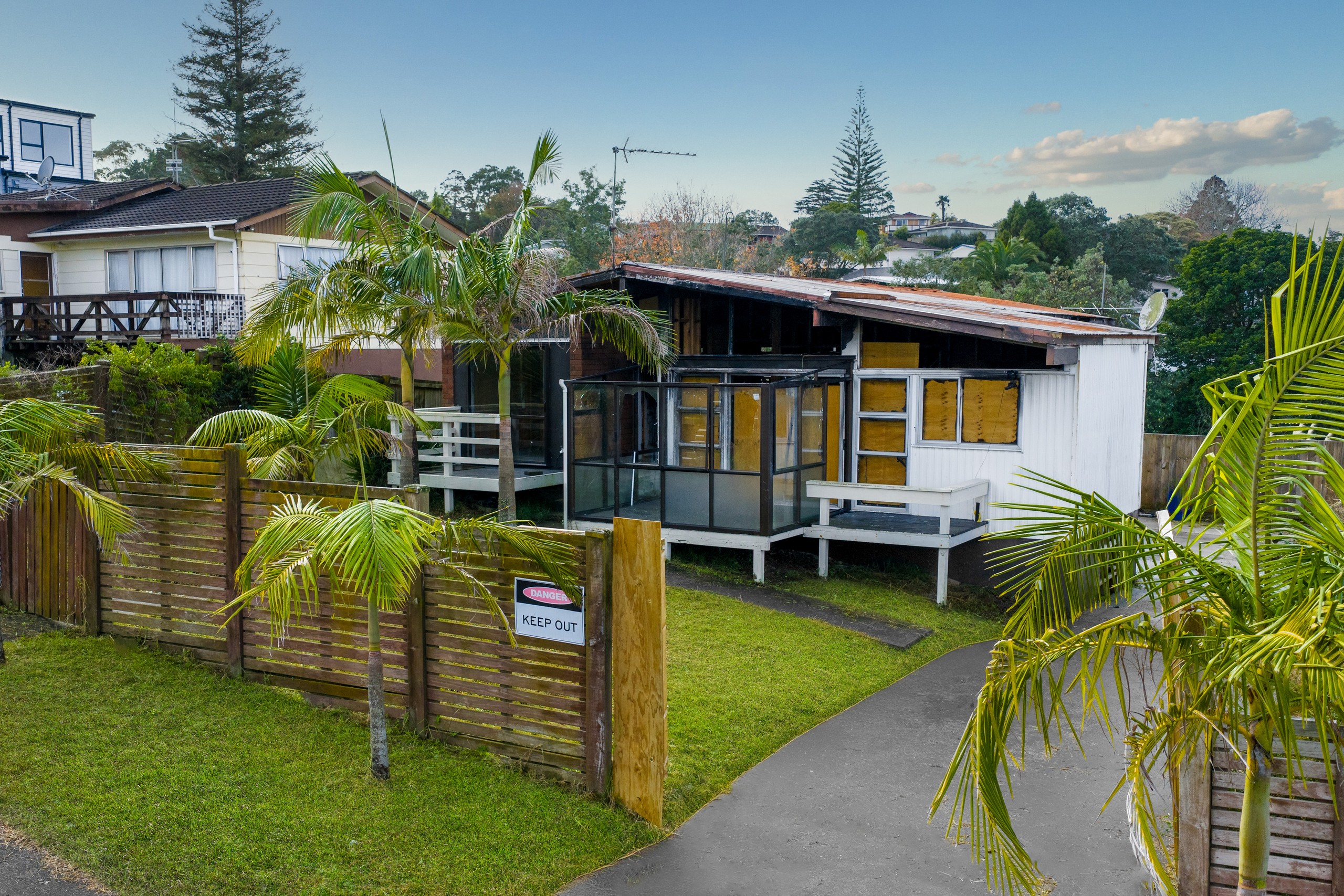 13 Cedar Heights Avenue, Massey, Waitakere City