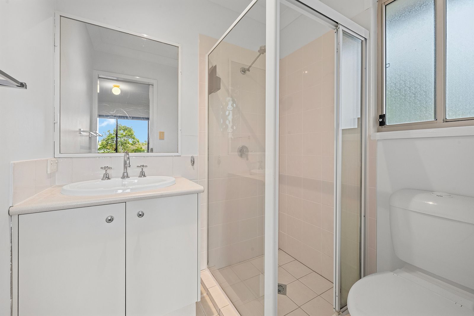 19 Donegal Place — photo 6 of 13