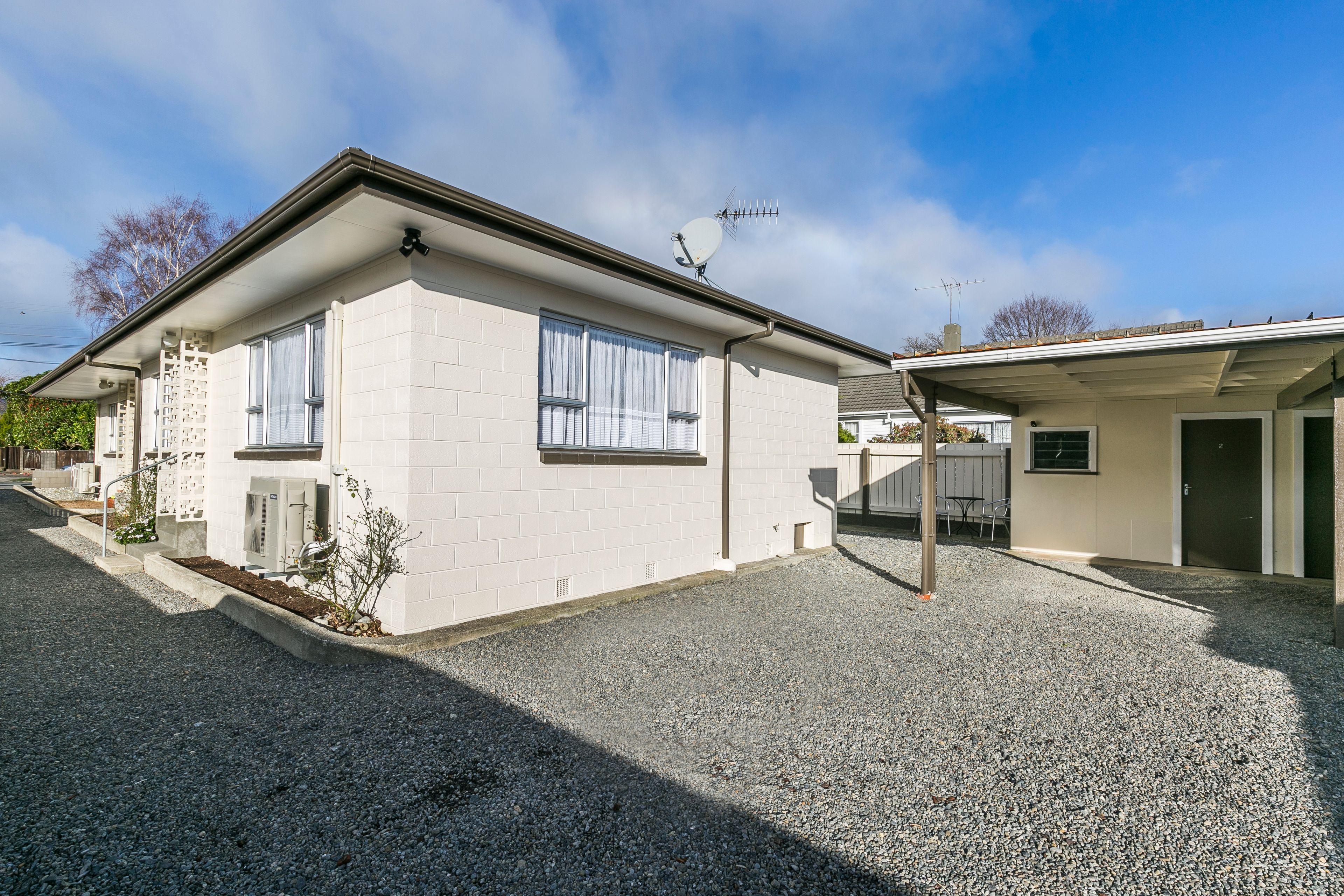 2/9 Whitley Avenue, Ebdentown, Upper Hutt City