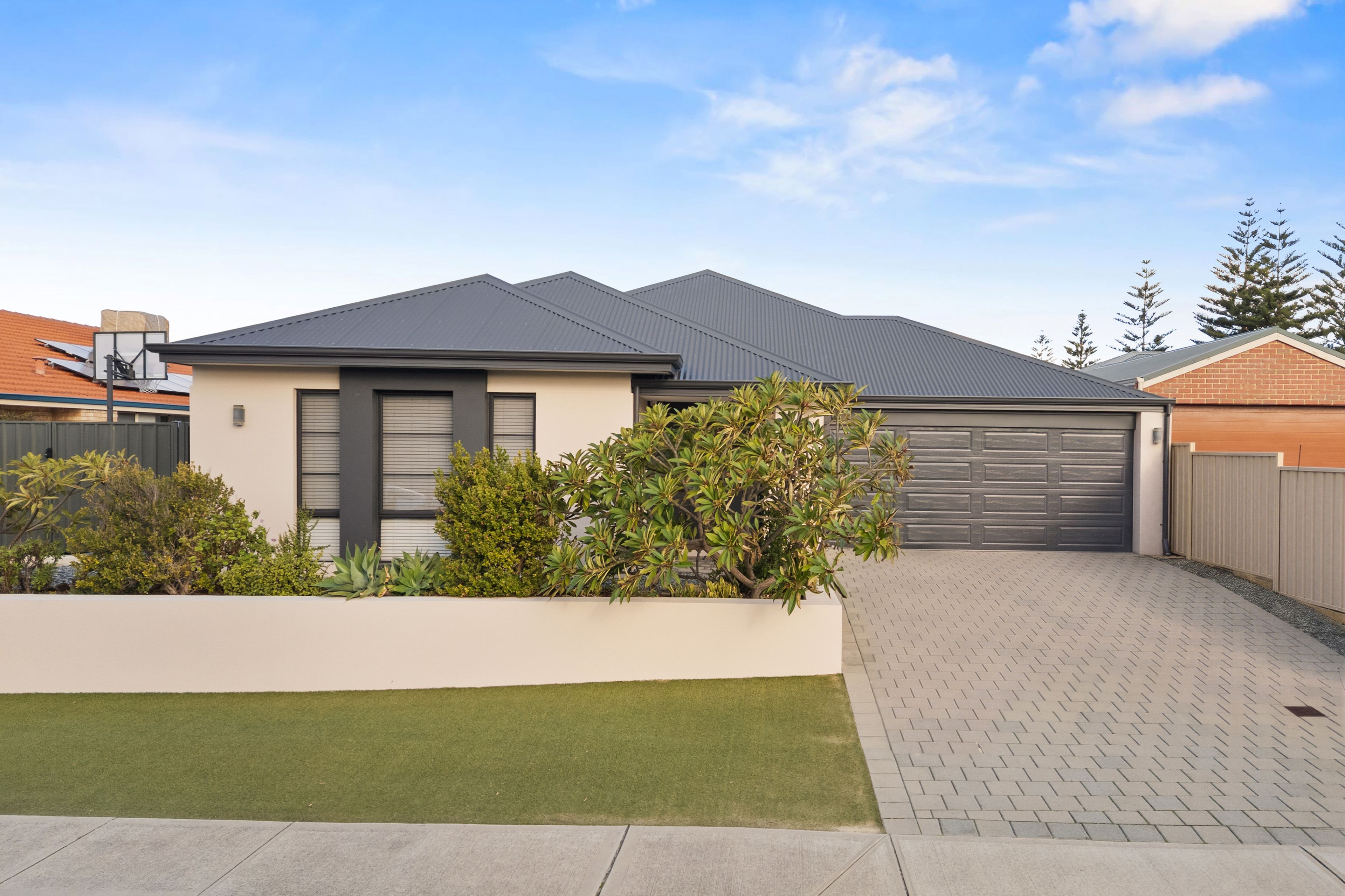 4 Vila Do Porto Crescent, Secret Harbour, WA 6173