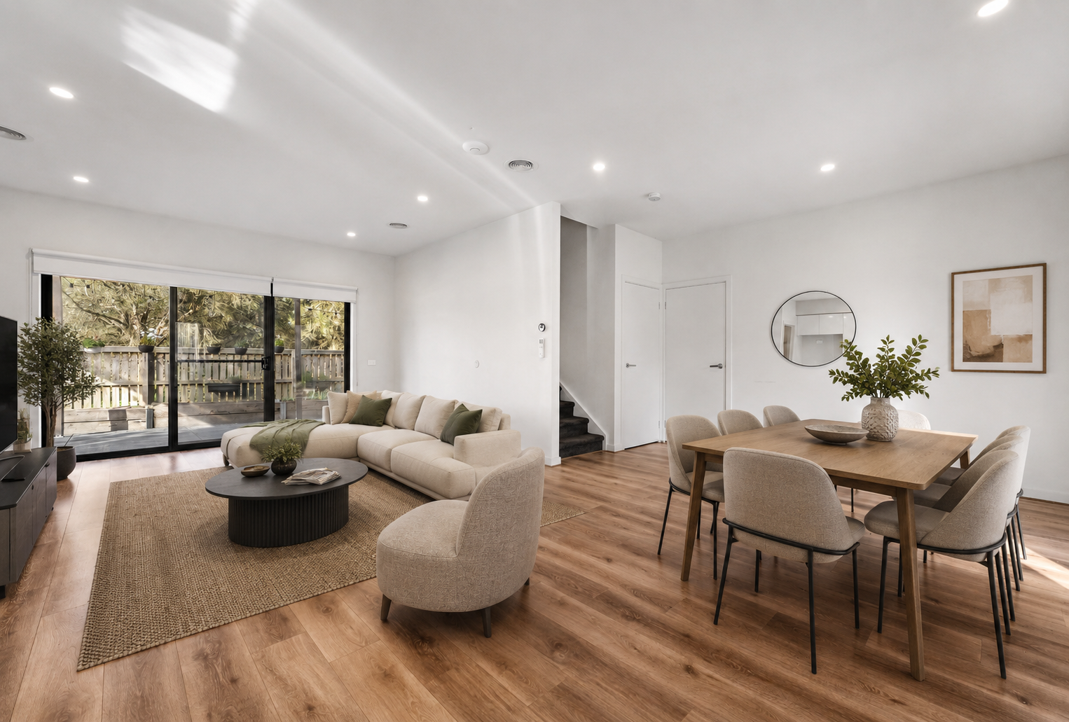 2/108 David Collins Drive, Endeavour Hills, VIC 3802