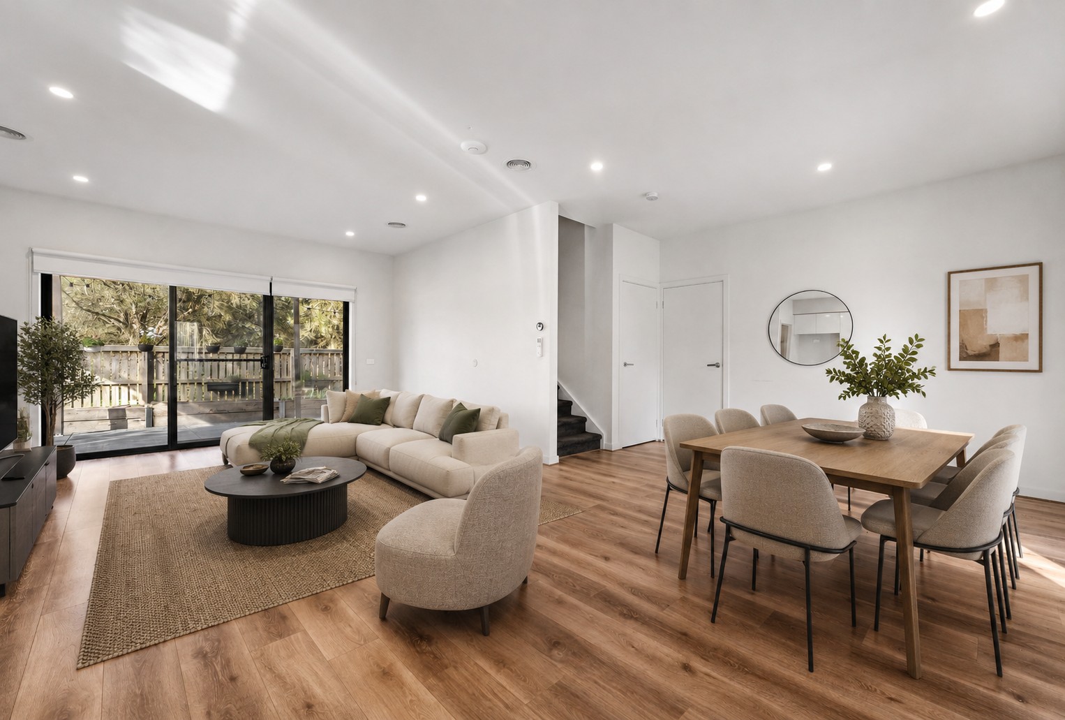 2/108 David Collins Drive, Endeavour Hills, VIC 3802