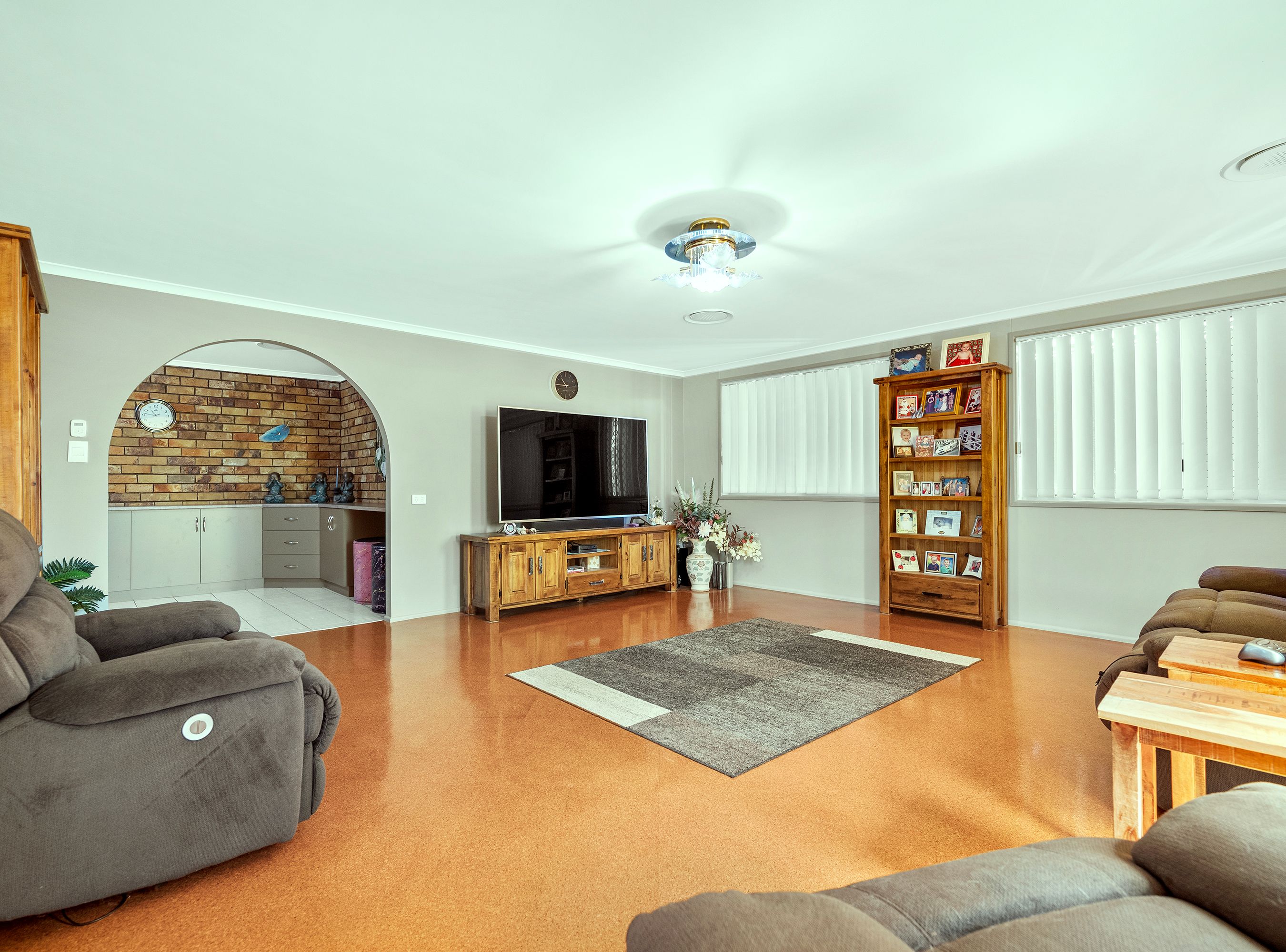 11 Estate Street — photo 5 of 30