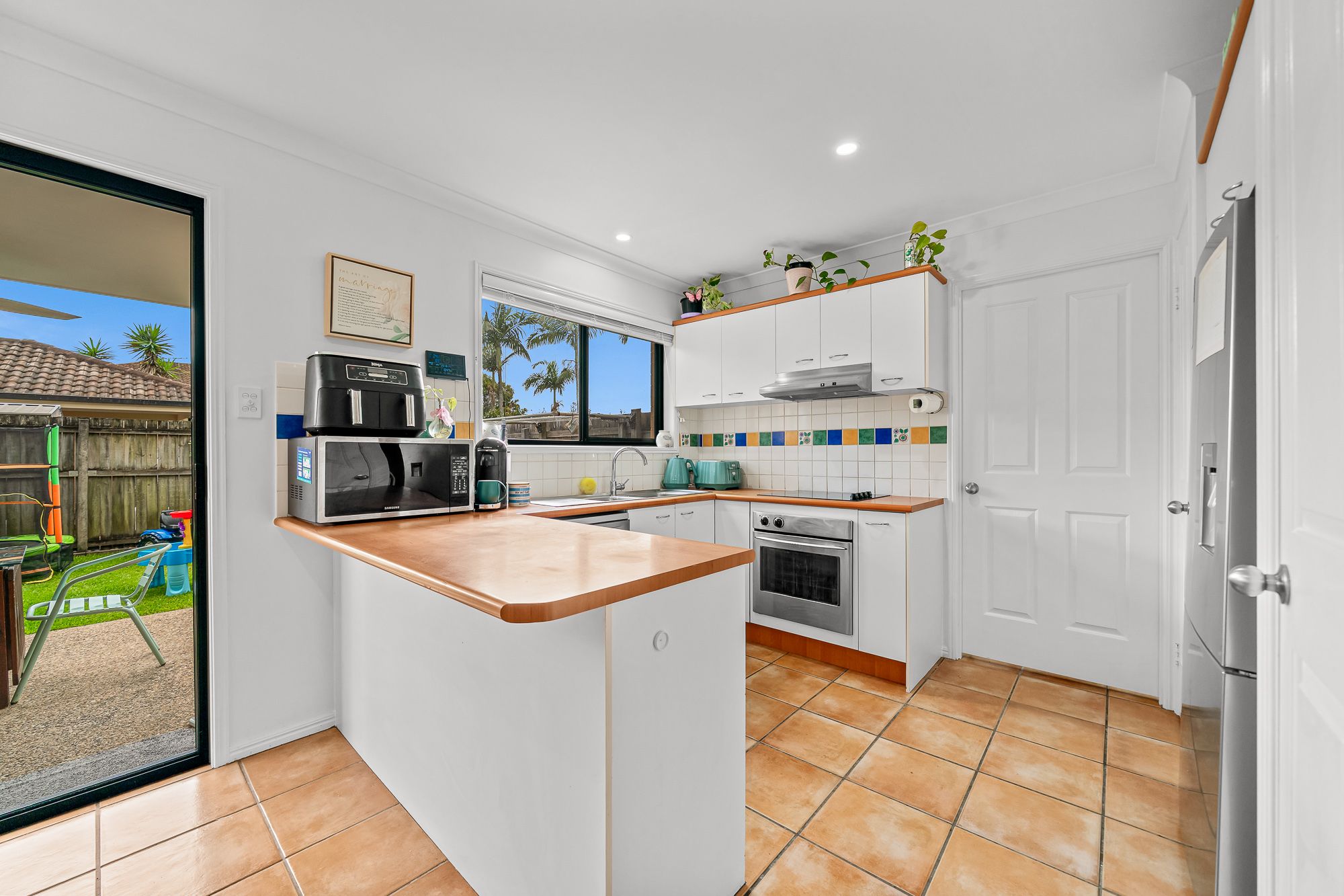 73/8 Diamond Place — photo 9 of 24