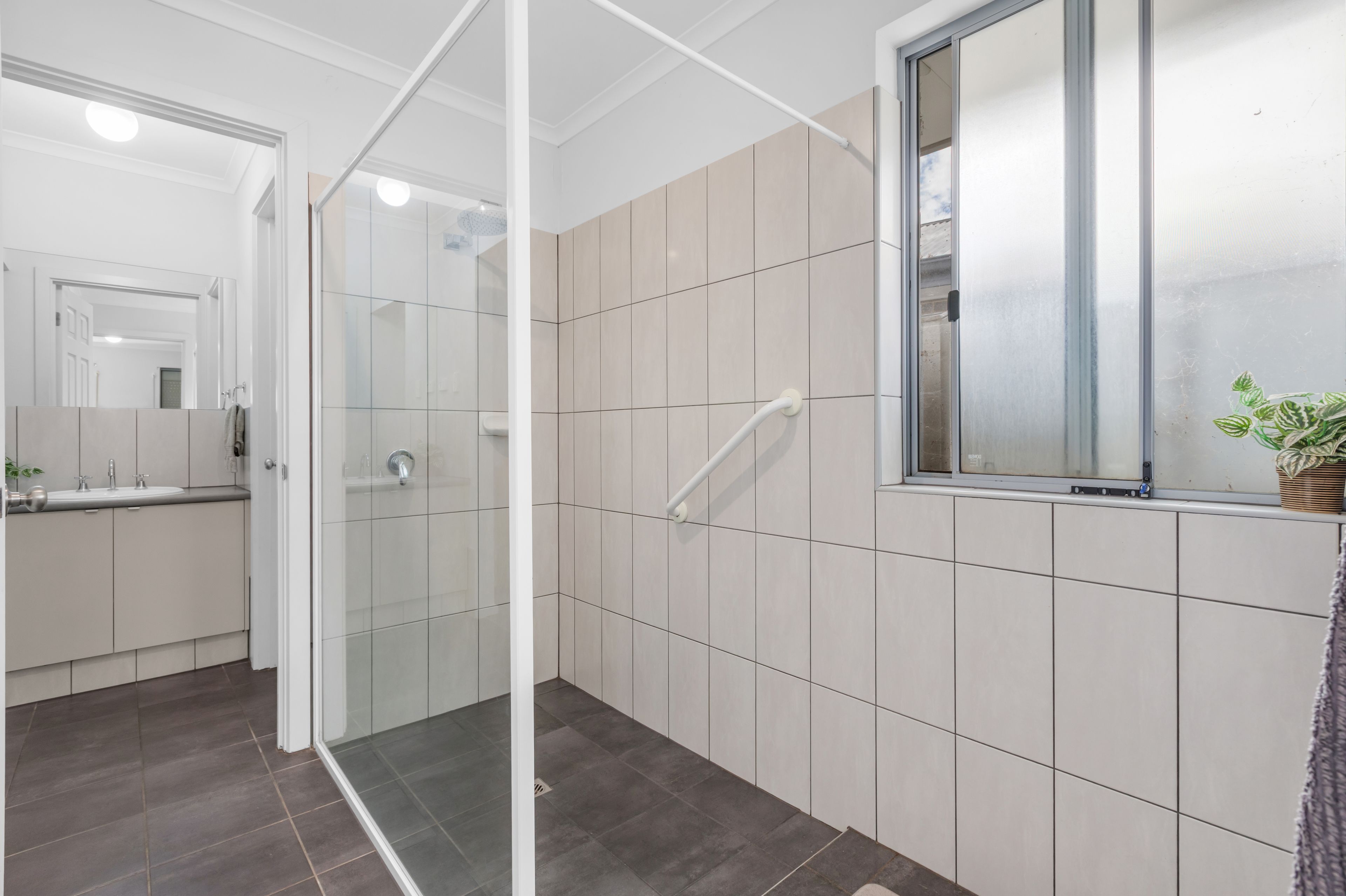 13a Southan Street — photo 18 of 26