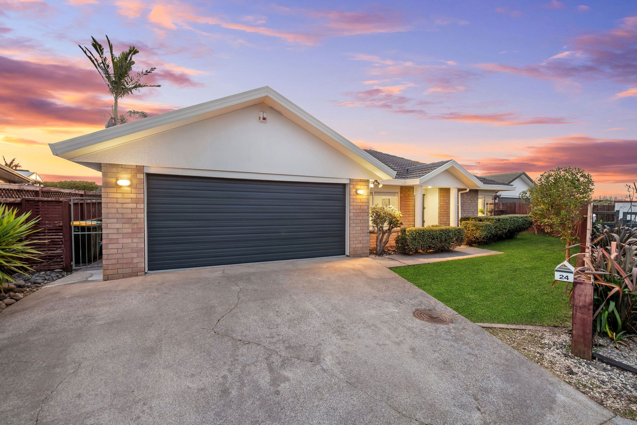 24 Cottesmore Place, Huntington Park, Manukau City