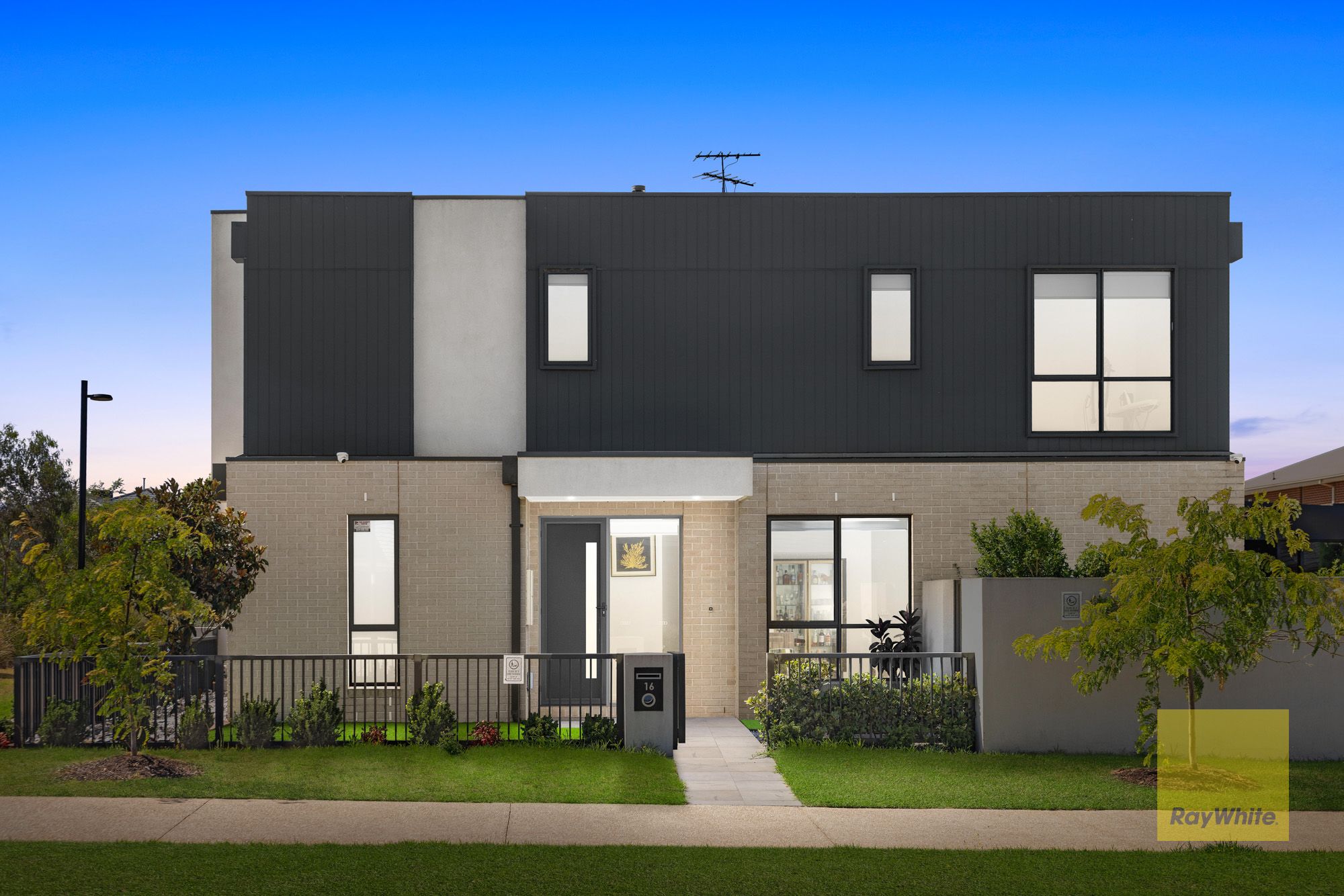 16 Shining Lane, AINTREE, VIC 3336