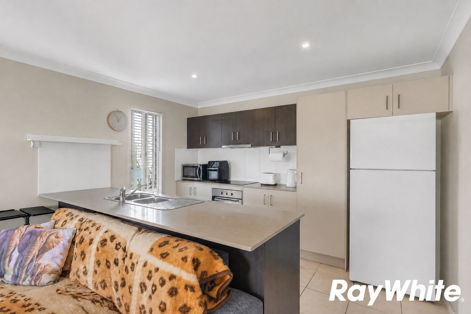 5 Peregrine Drive — photo 3 of 22