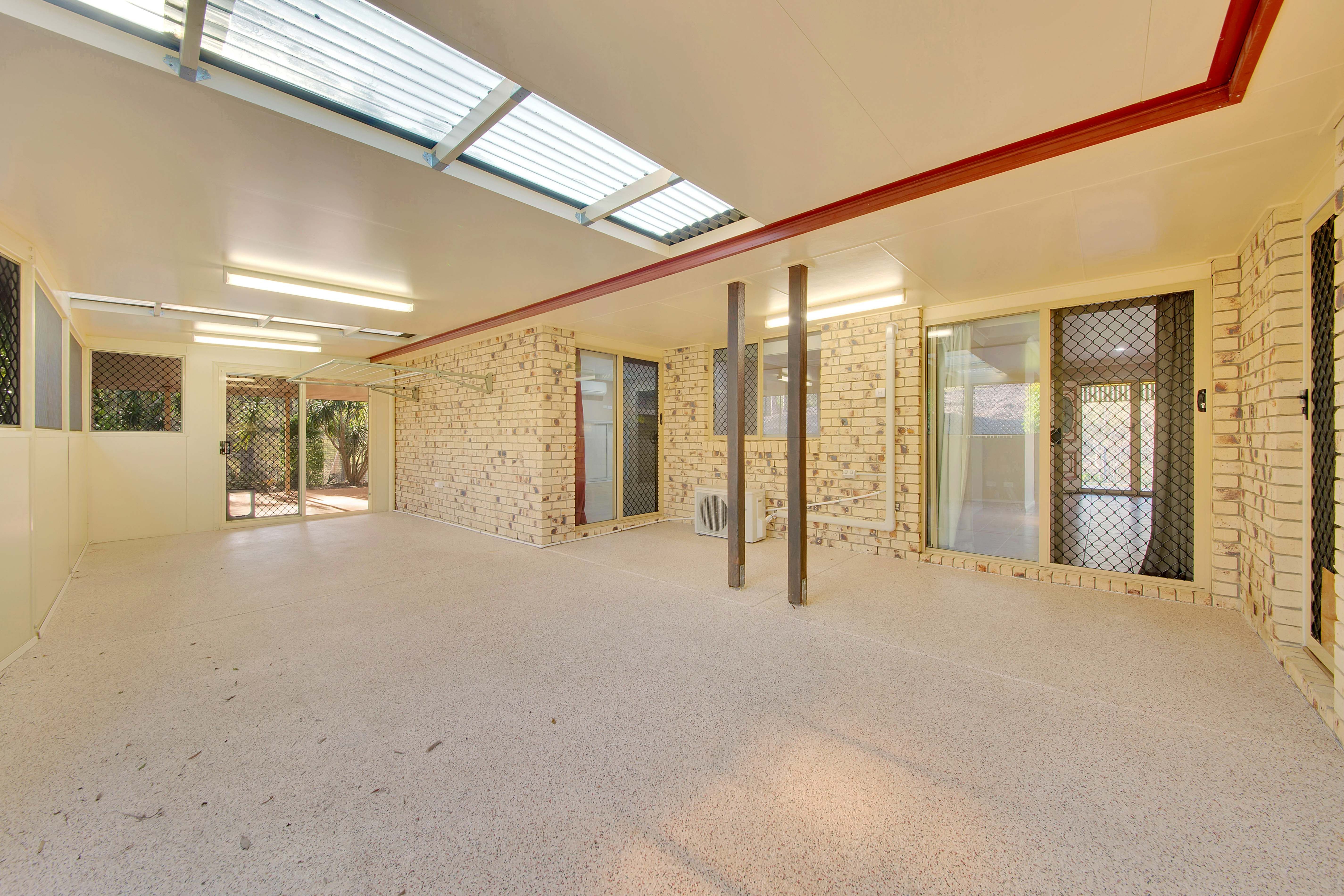 4 Helen Crescent, Wurdong Heights, QLD 4680