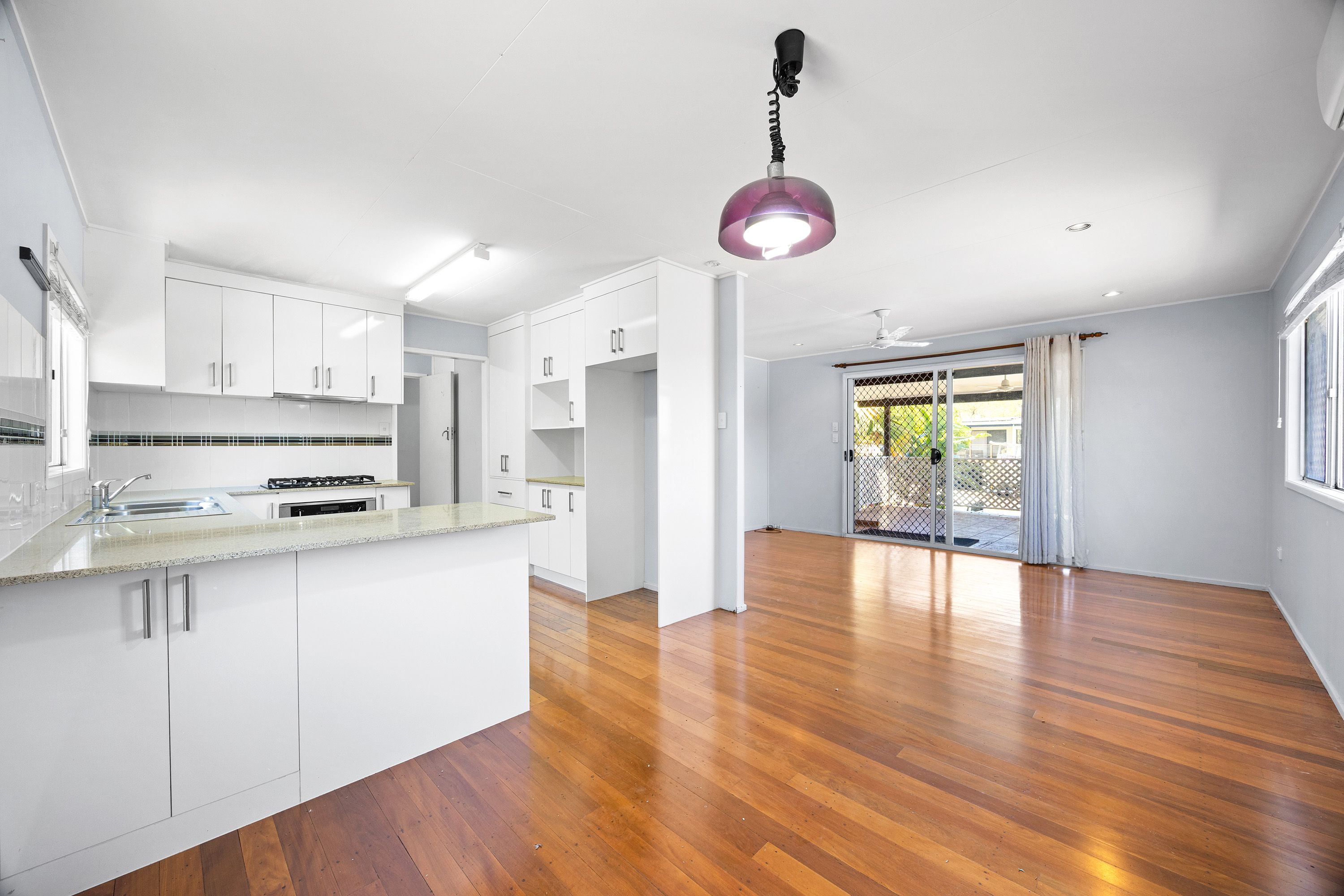 6 Warren Street, West Gladstone, QLD 4680