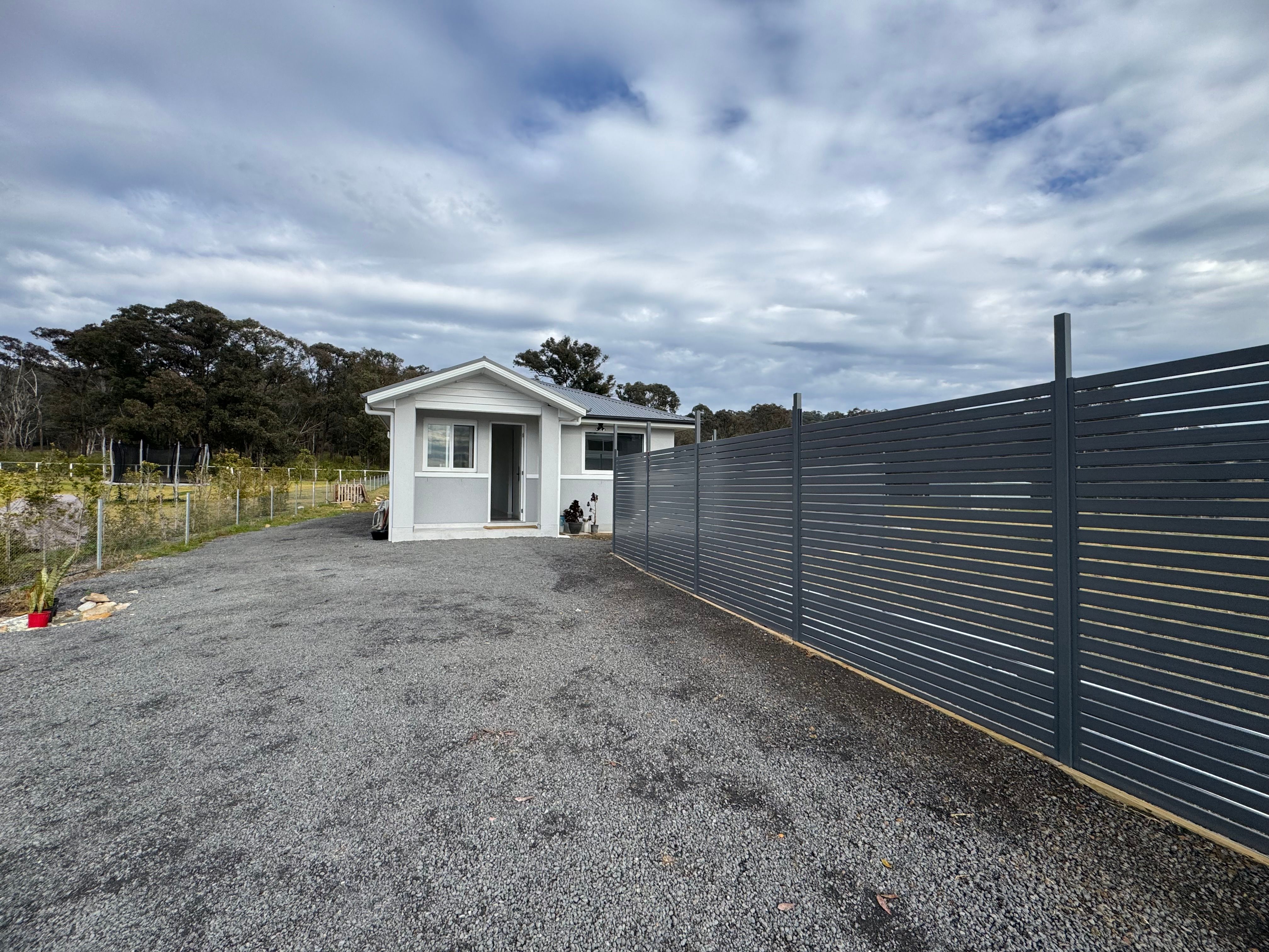Modern Two-Bedroom Detached Granny Flat In The Acres - Book By Appointment — photo 7 of 9
