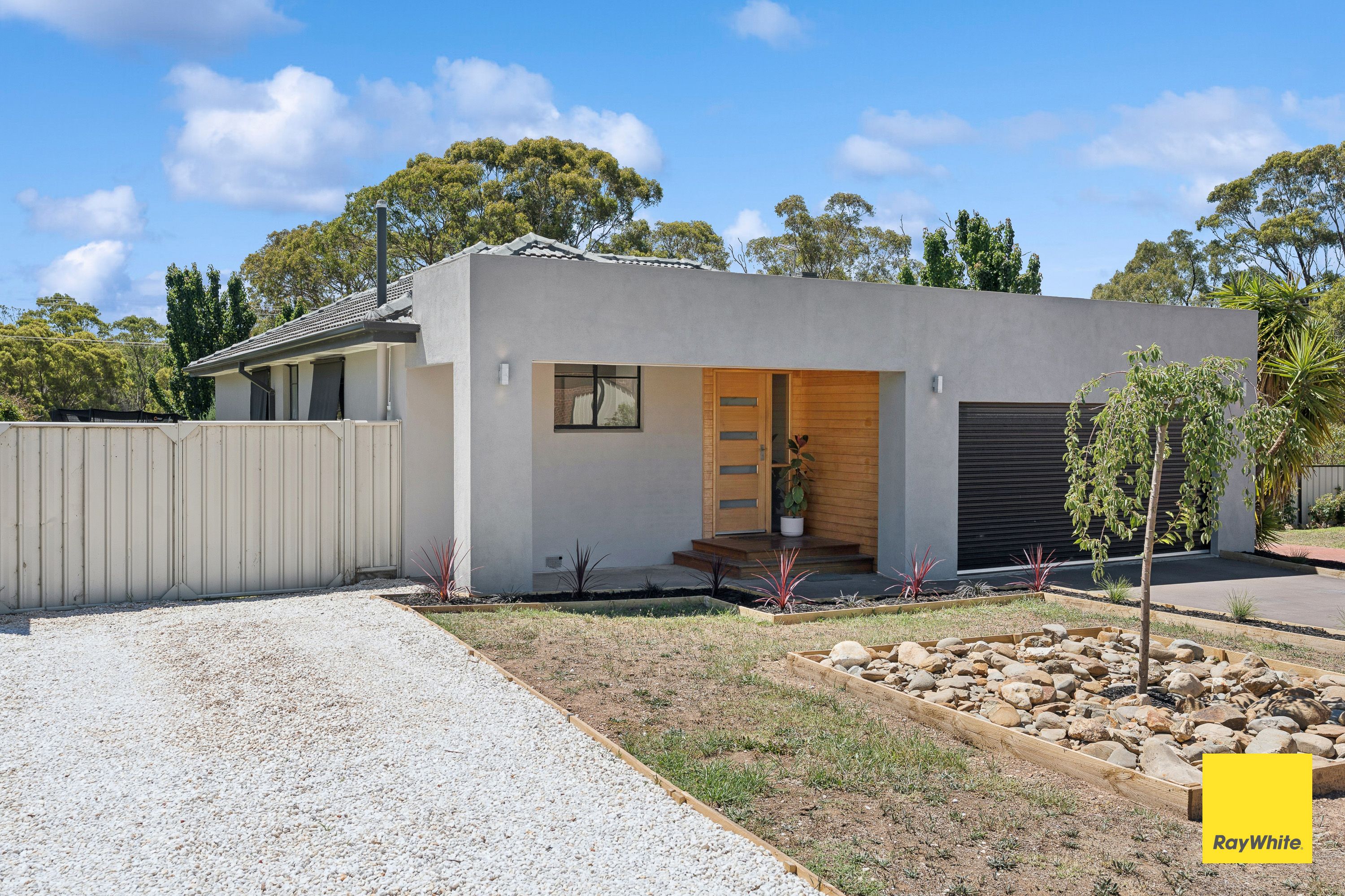 9 Garnet Court, Kangaroo Flat, VIC 3555