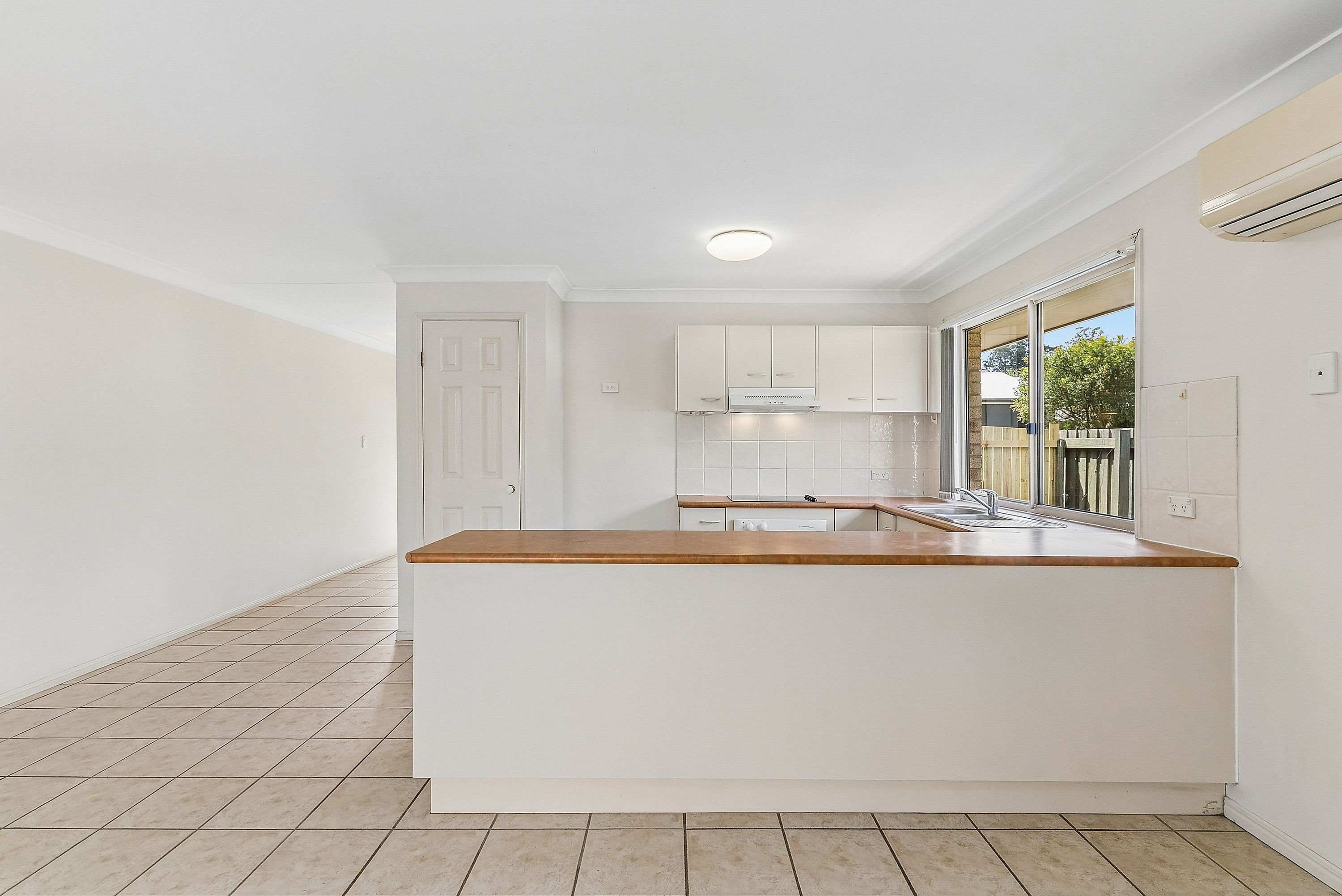 23 Chapman Place — photo 3 of 13