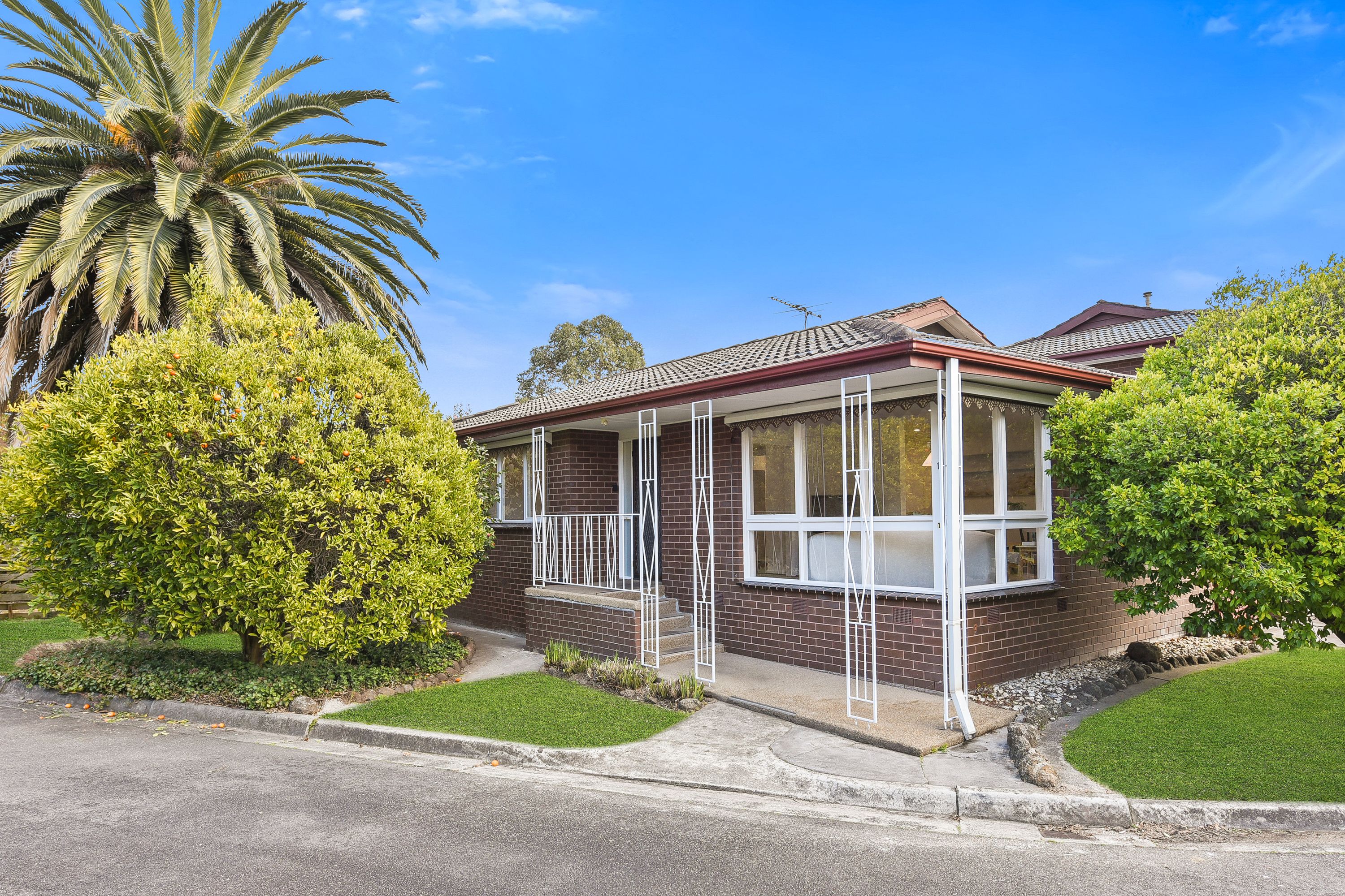 1 Elm Grove, Mount Waverley VIC 3149