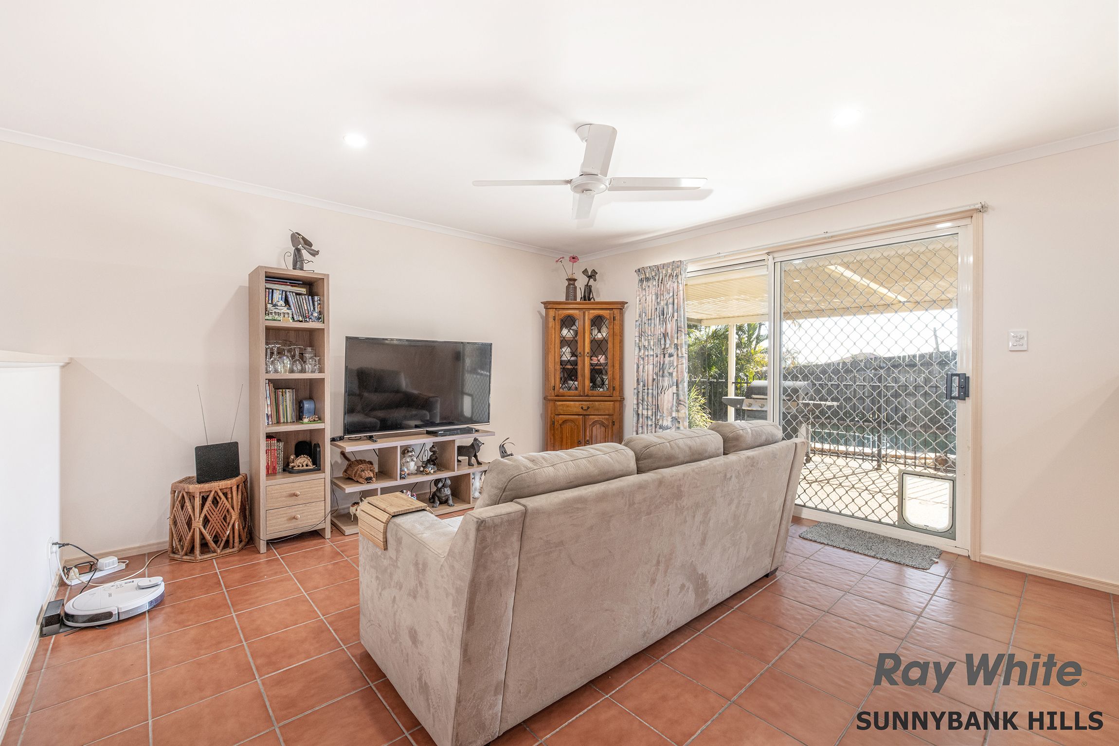 27 Balgownie Crescent, Parkinson, QLD 4115