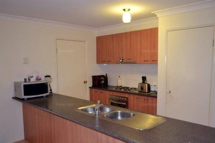 19 Sheffield Circuit, Pacific Pines, QLD 4211
