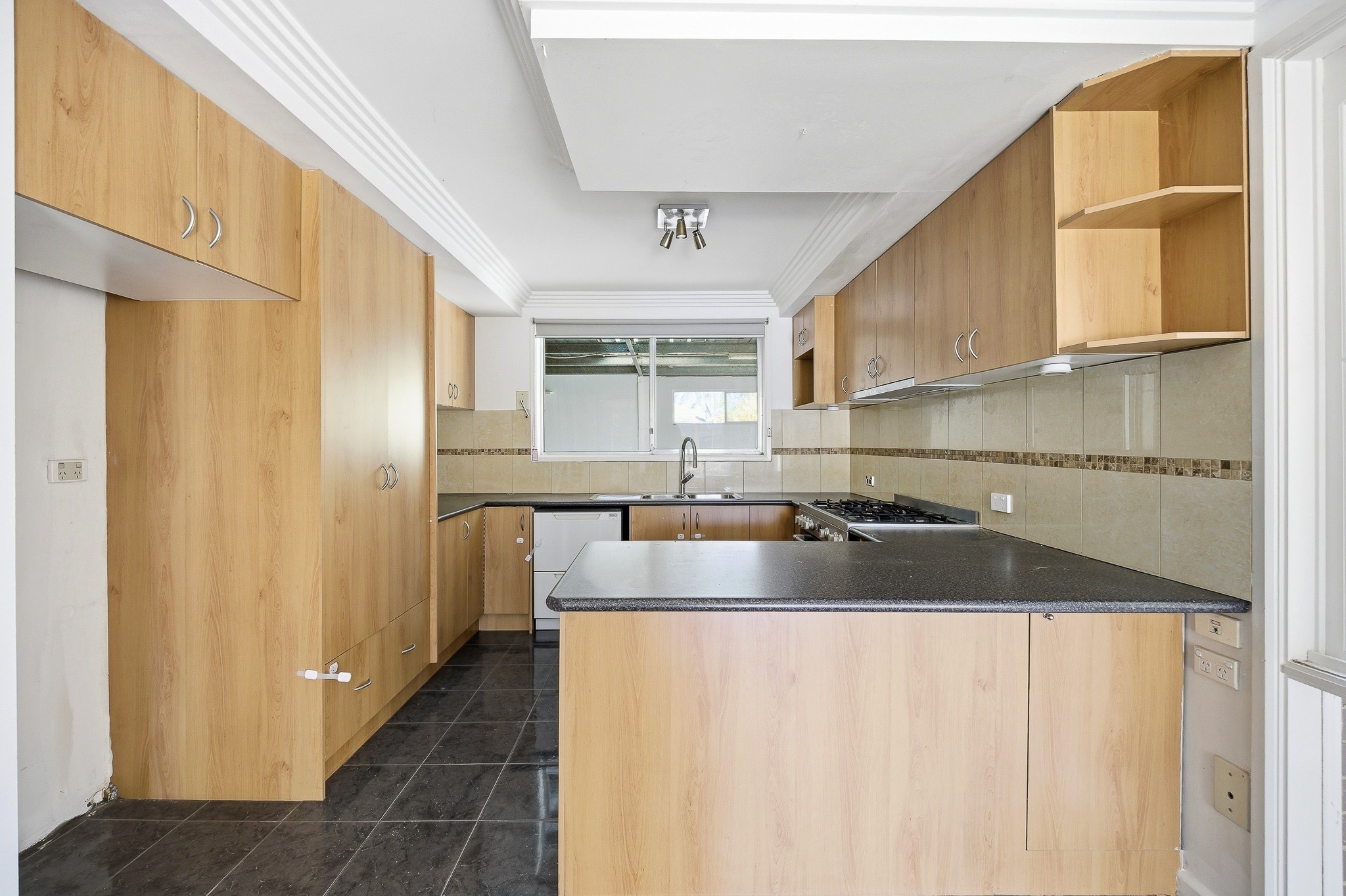 4 Misty Close, Frankston, VIC 3199