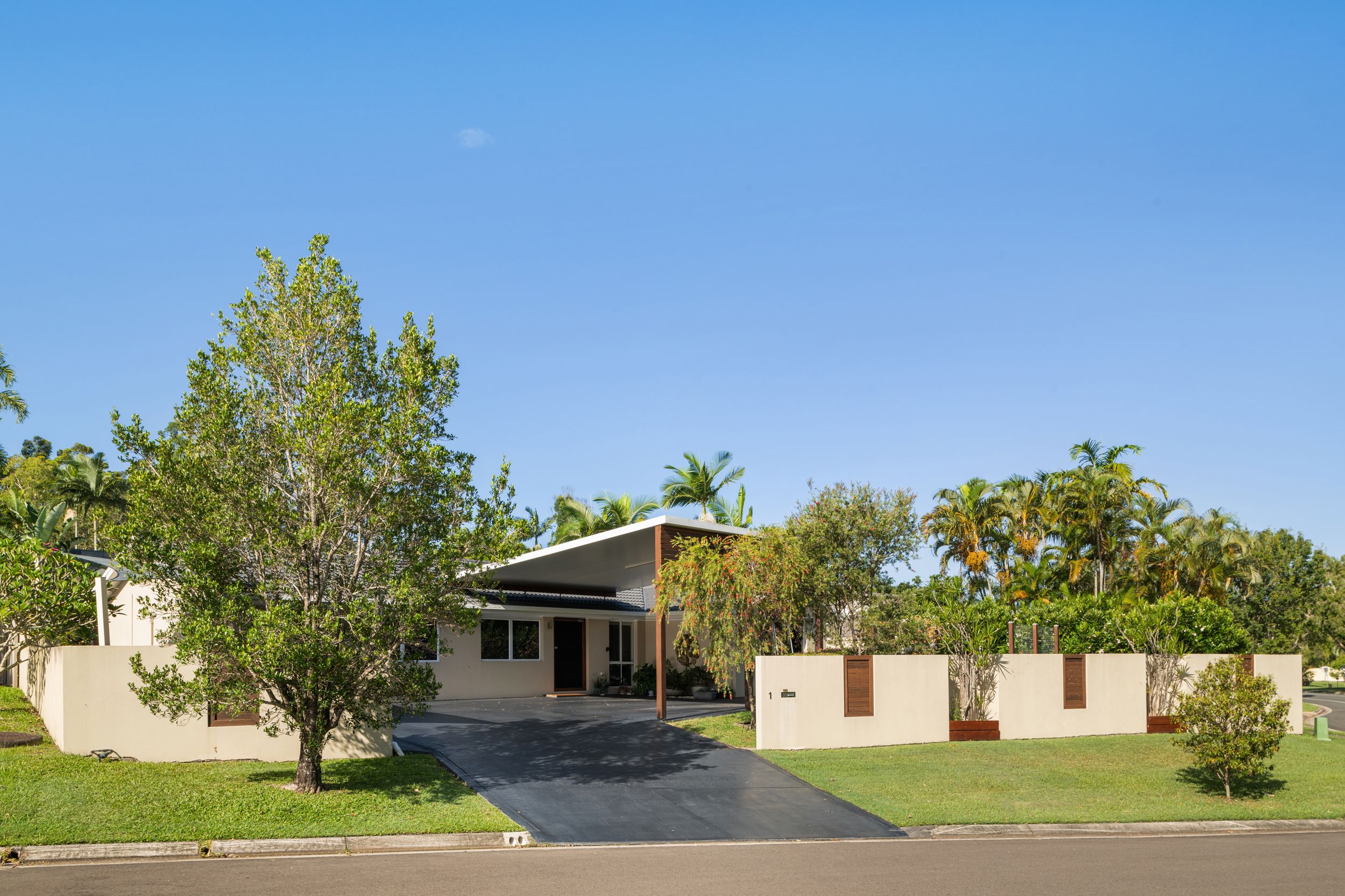 1 Mclaren Place, Buderim, QLD 4556