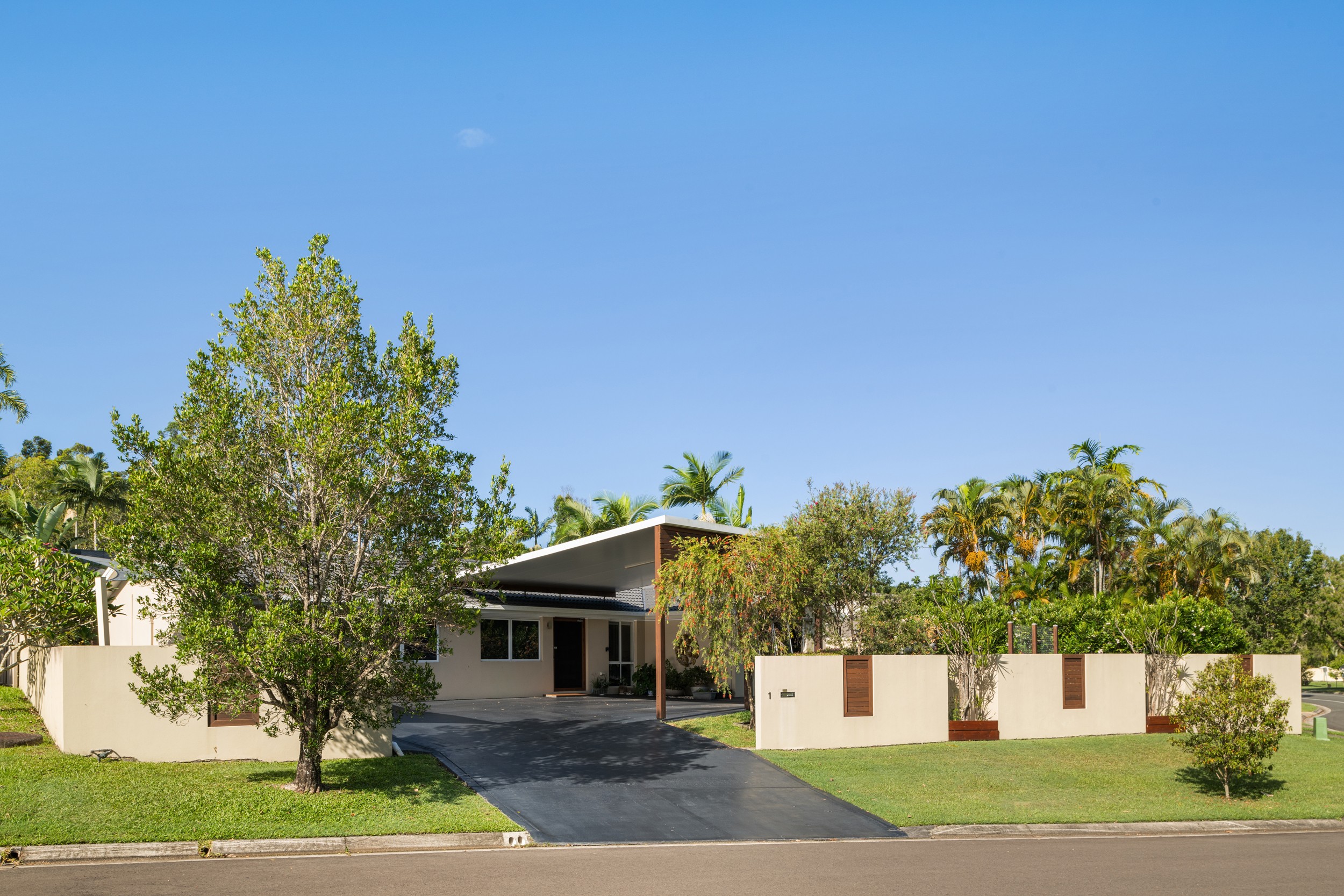 1 Mclaren Place, Buderim, QLD 4556