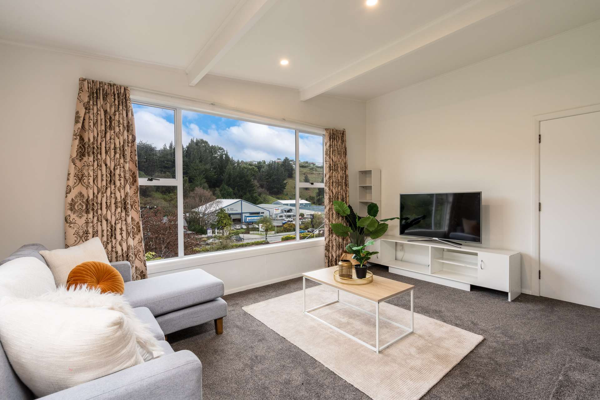 346 Kaikorai Valley Road photo 5