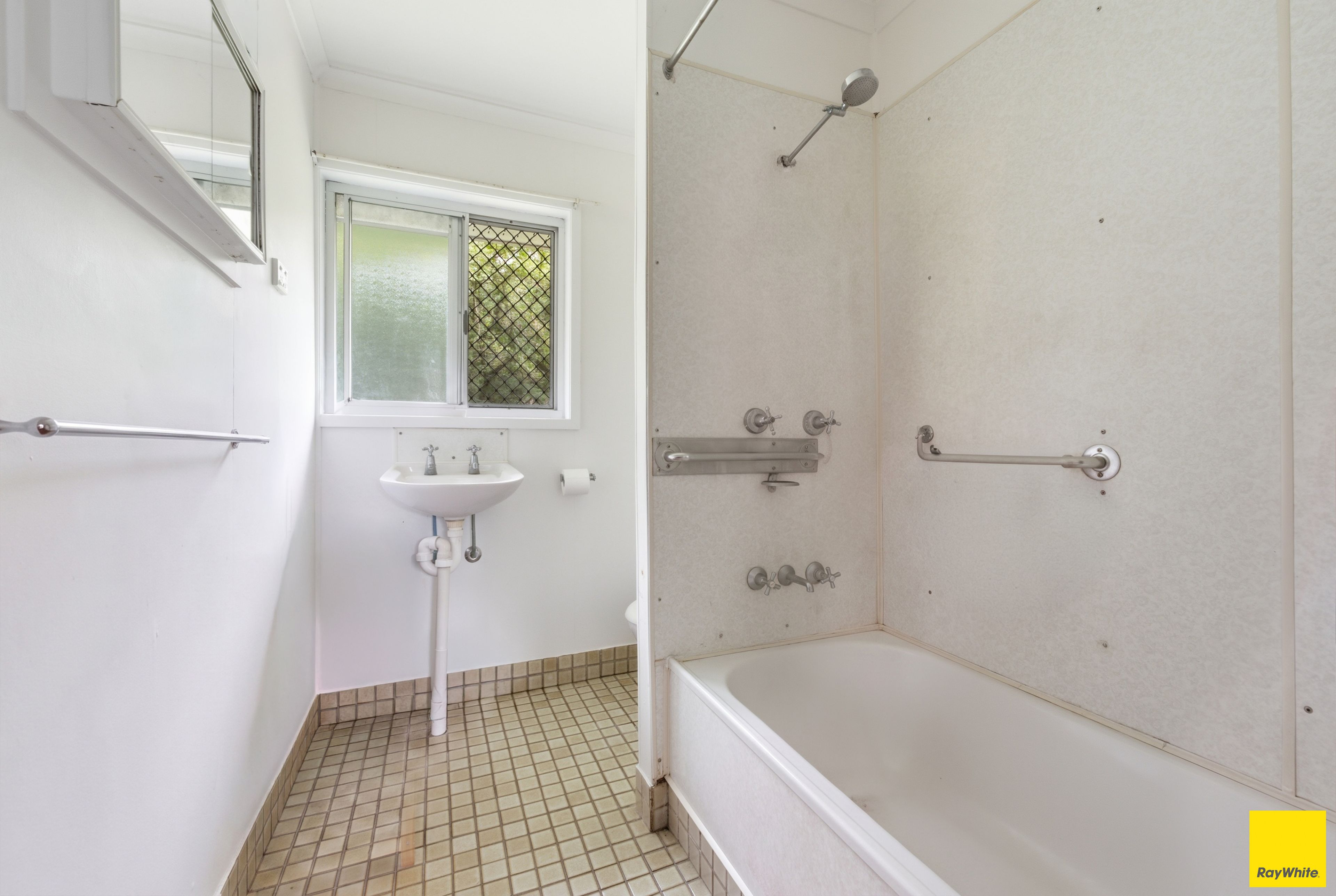 3 Hepburn Street — photo 7 of 18