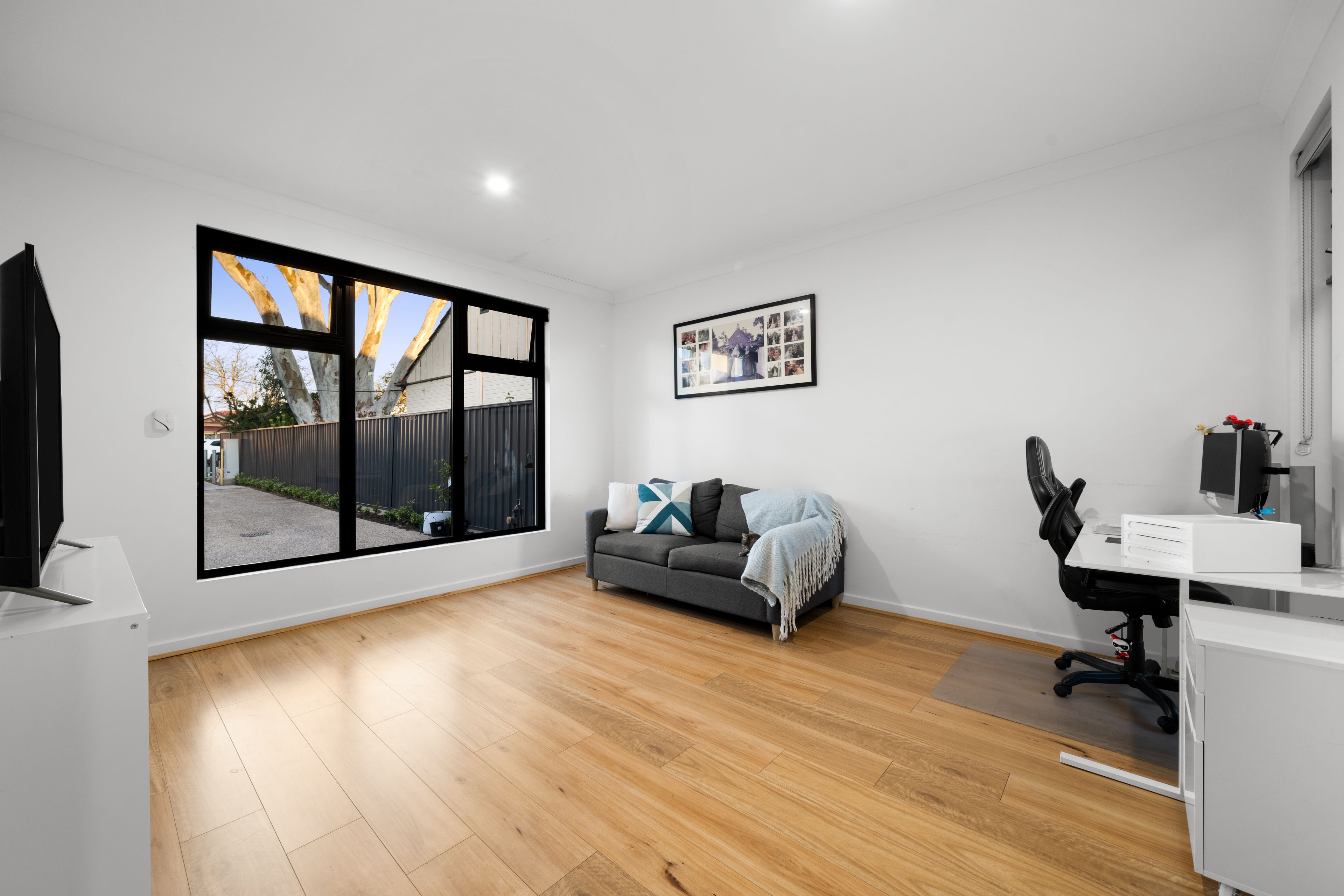 2/34A James Street — photo 3 of 28