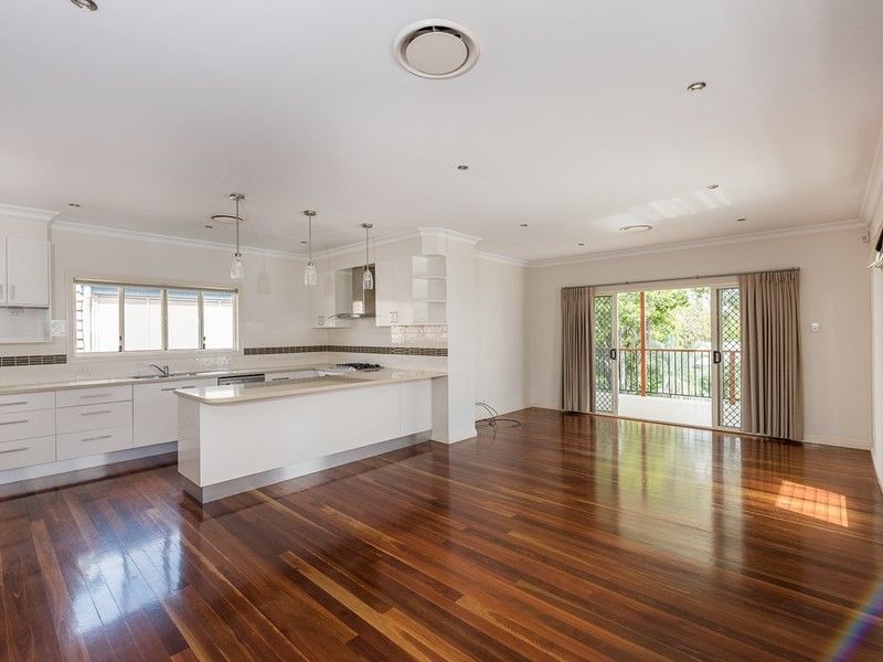 294 Hawthorne Road, Hawthorne, QLD 4171