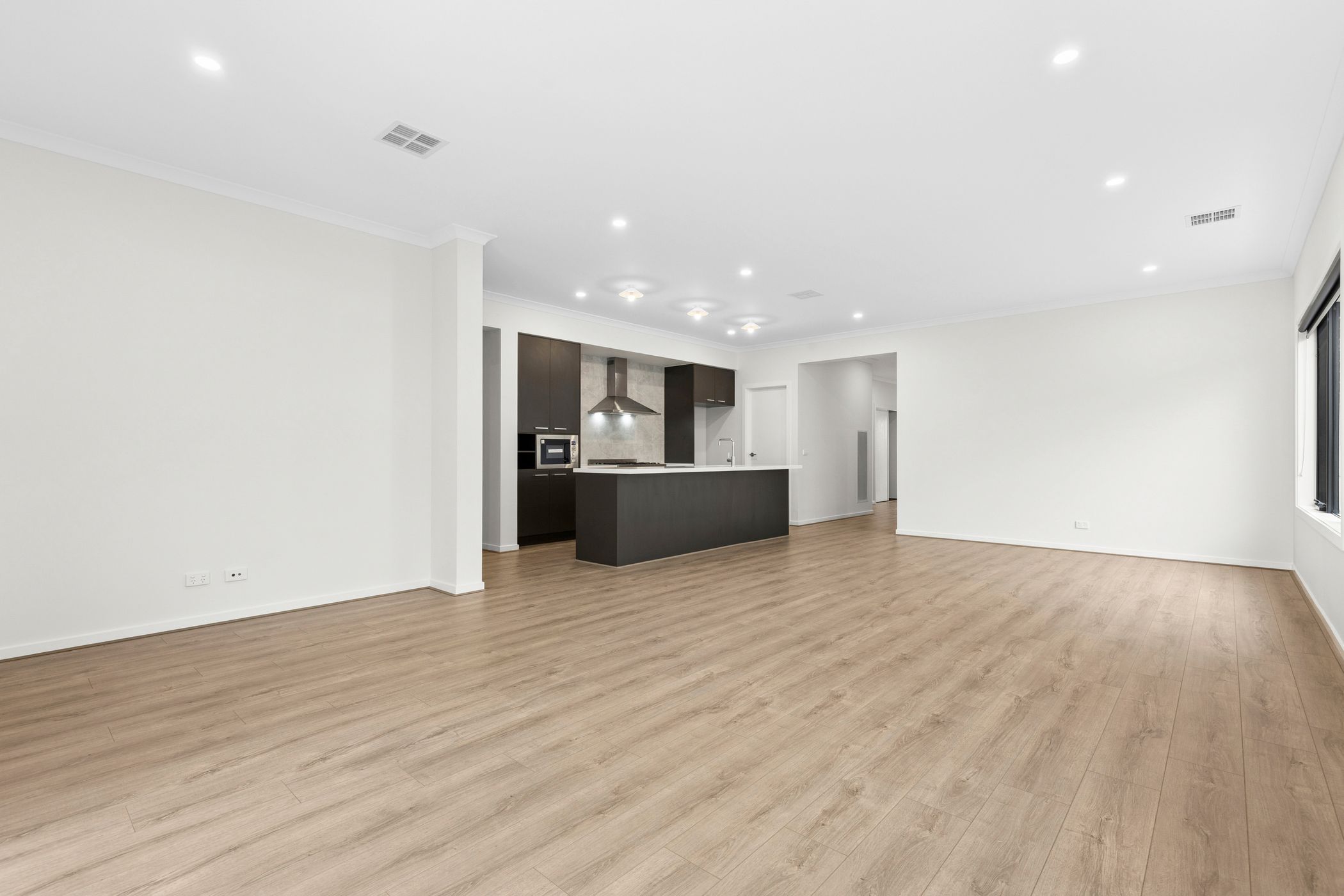 54 Watercourse Avenue — photo 3 of 6