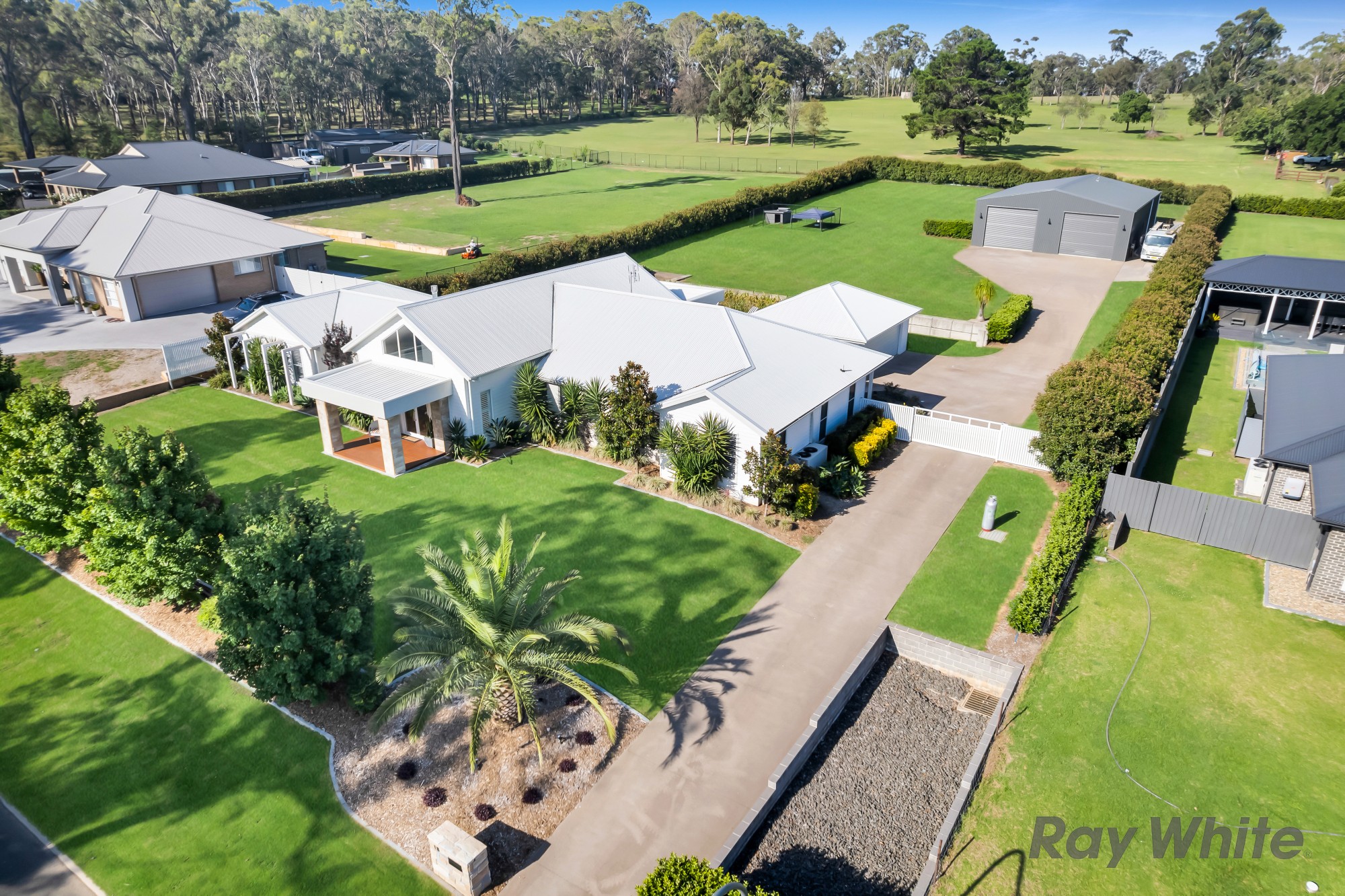 18 Grey Gum Place, Tahmoor, NSW 2573