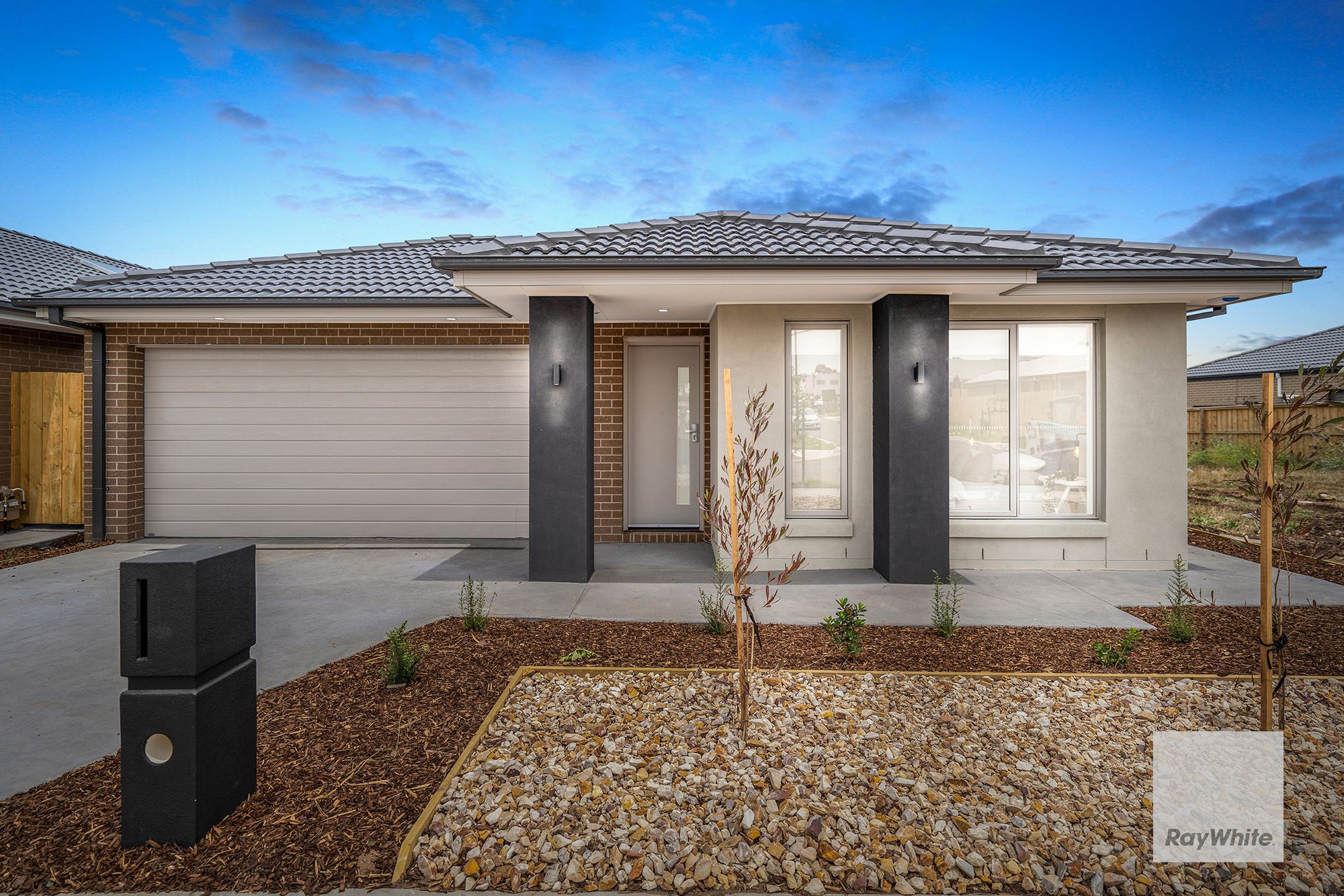 10 Story Street, FRASER RISE VIC 3336