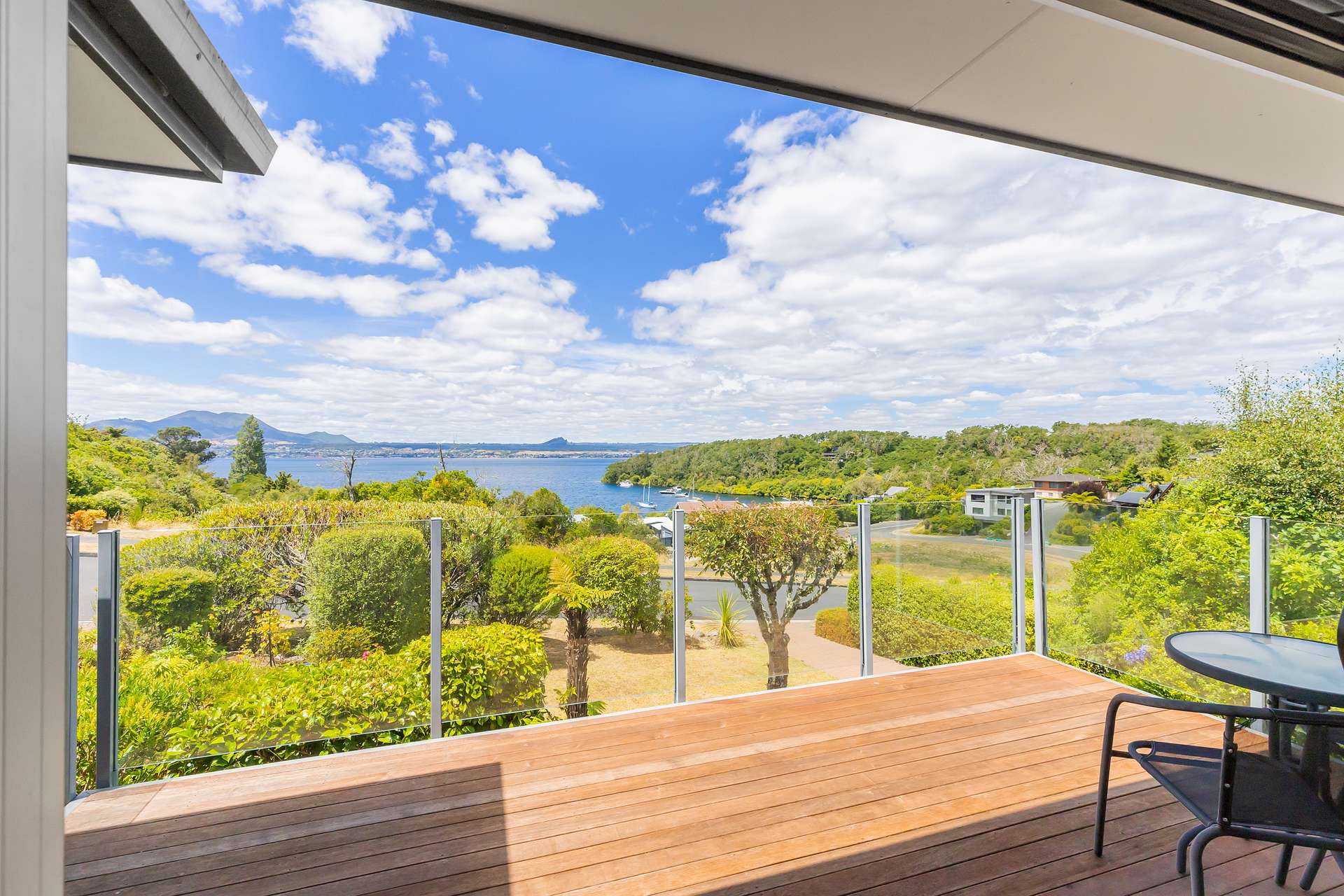 19 Te Urunga Place photo 1