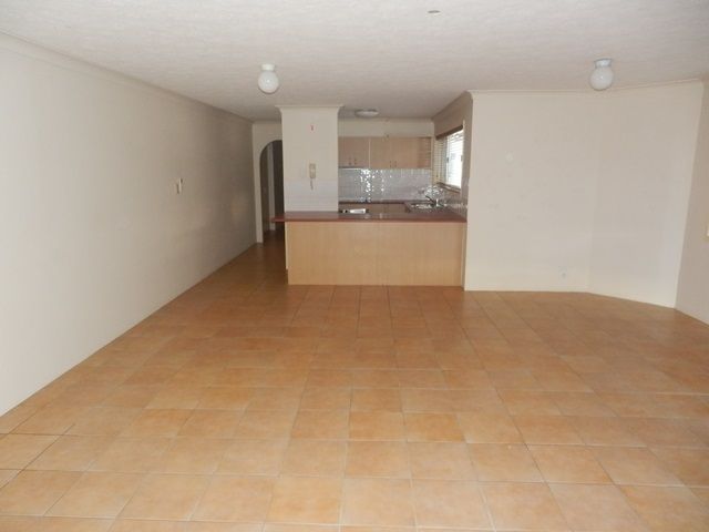2/33 Old Burleigh Road, Surfers Paradise, QLD 4217