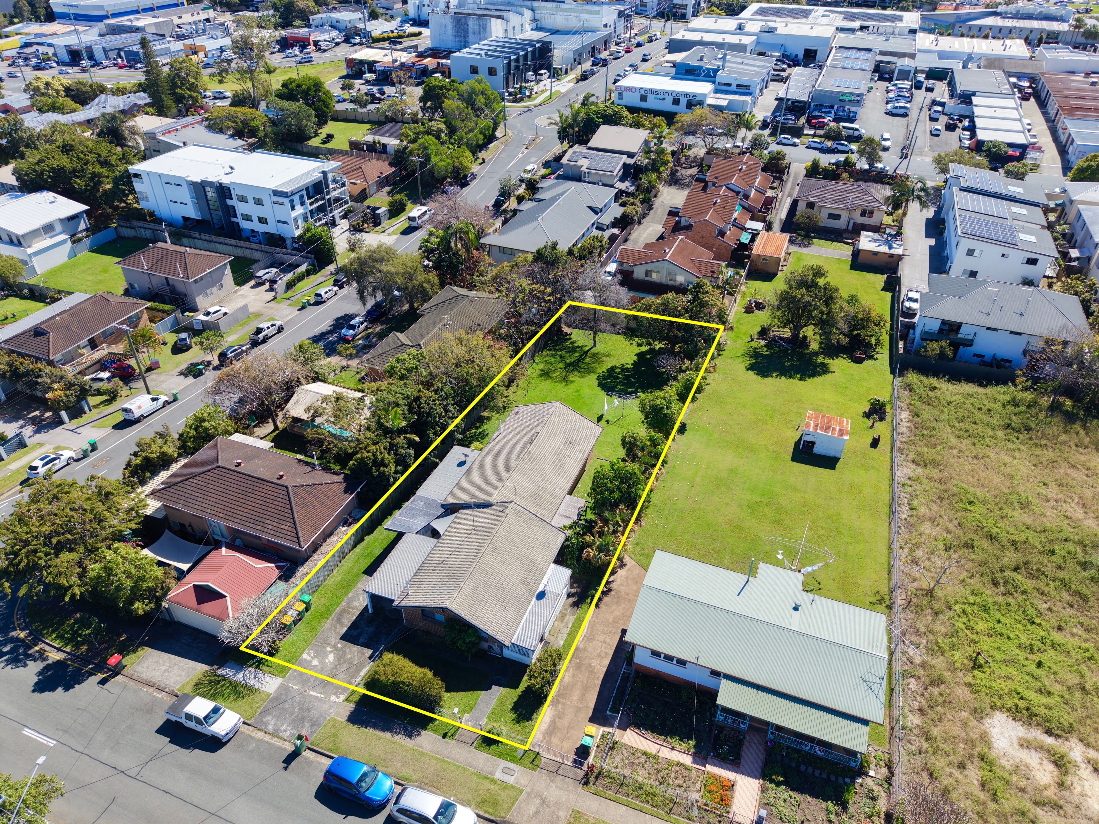 37 Blake Street, Southport, QLD 4215