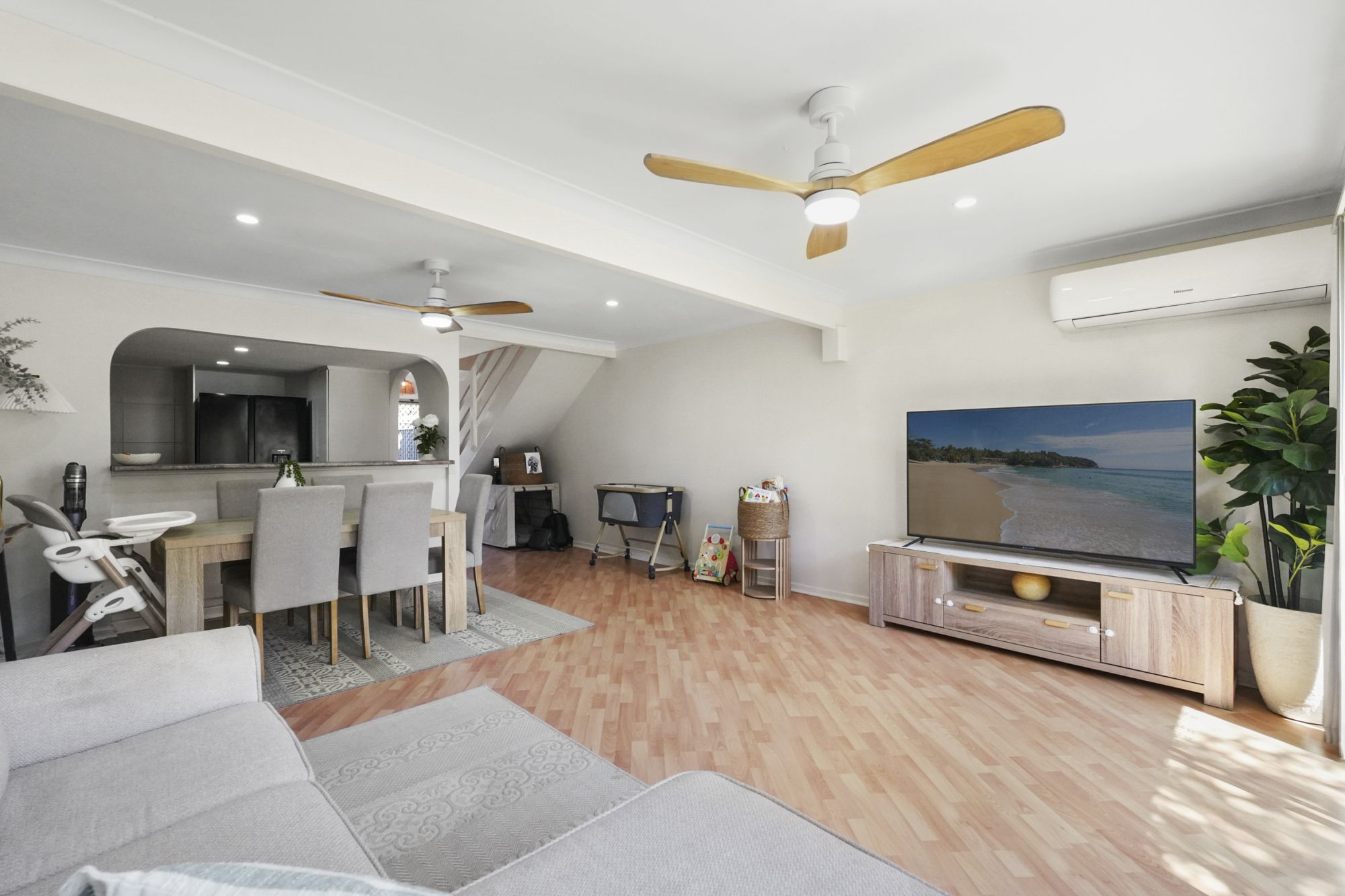 19/81 Olsen Avenue, Labrador, QLD 4215