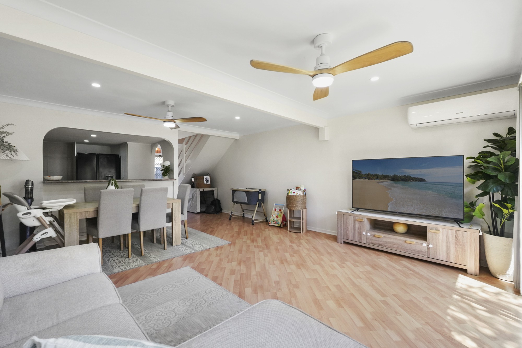 19/81 Olsen Avenue, Labrador, QLD 4215