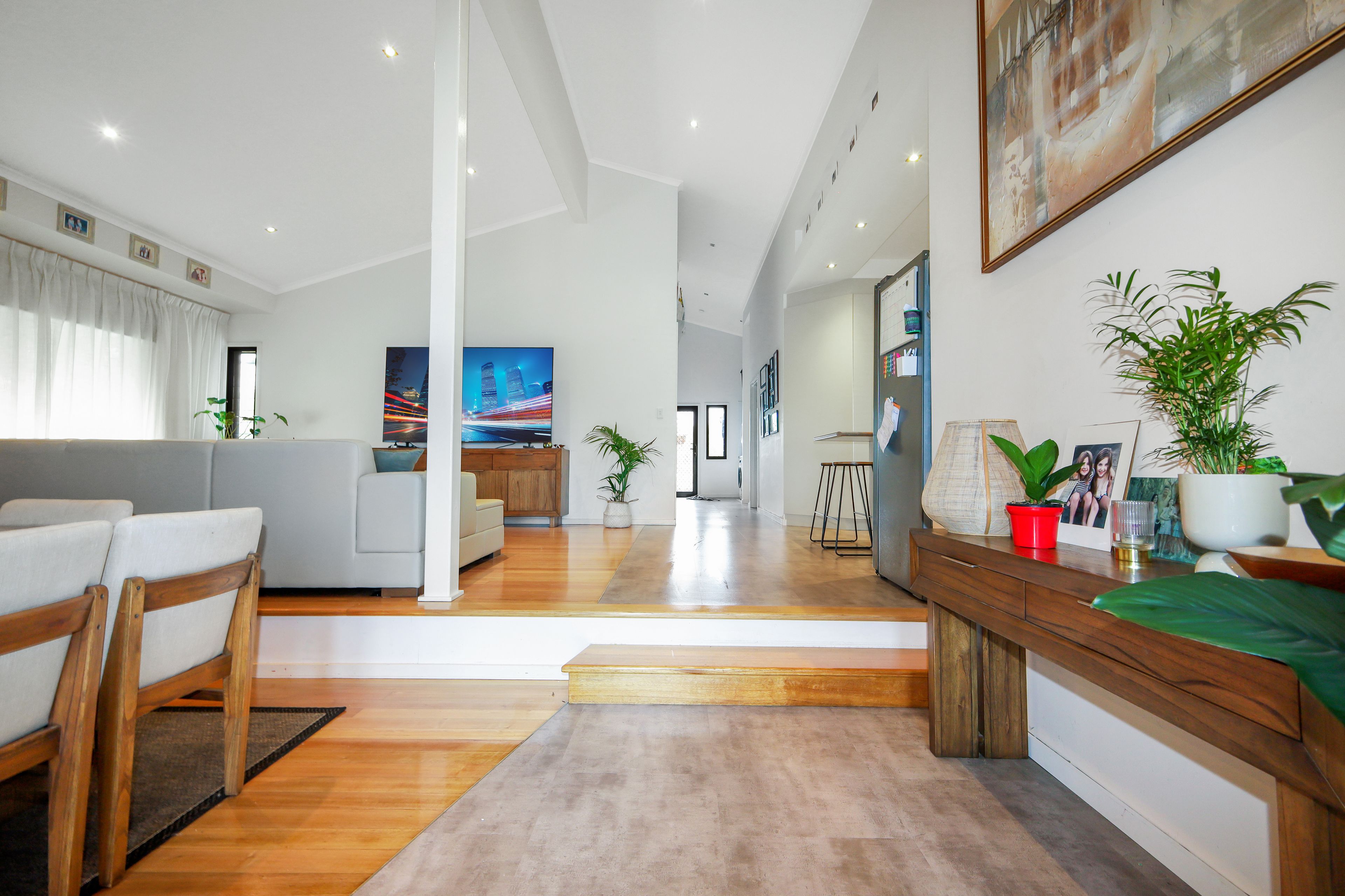 8 Holmes Avenue, Sarina, QLD 4737