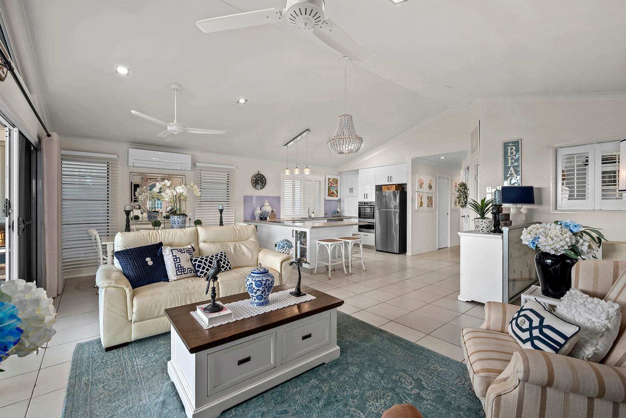 188A Hornibrook Esplanade — photo 9 of 30