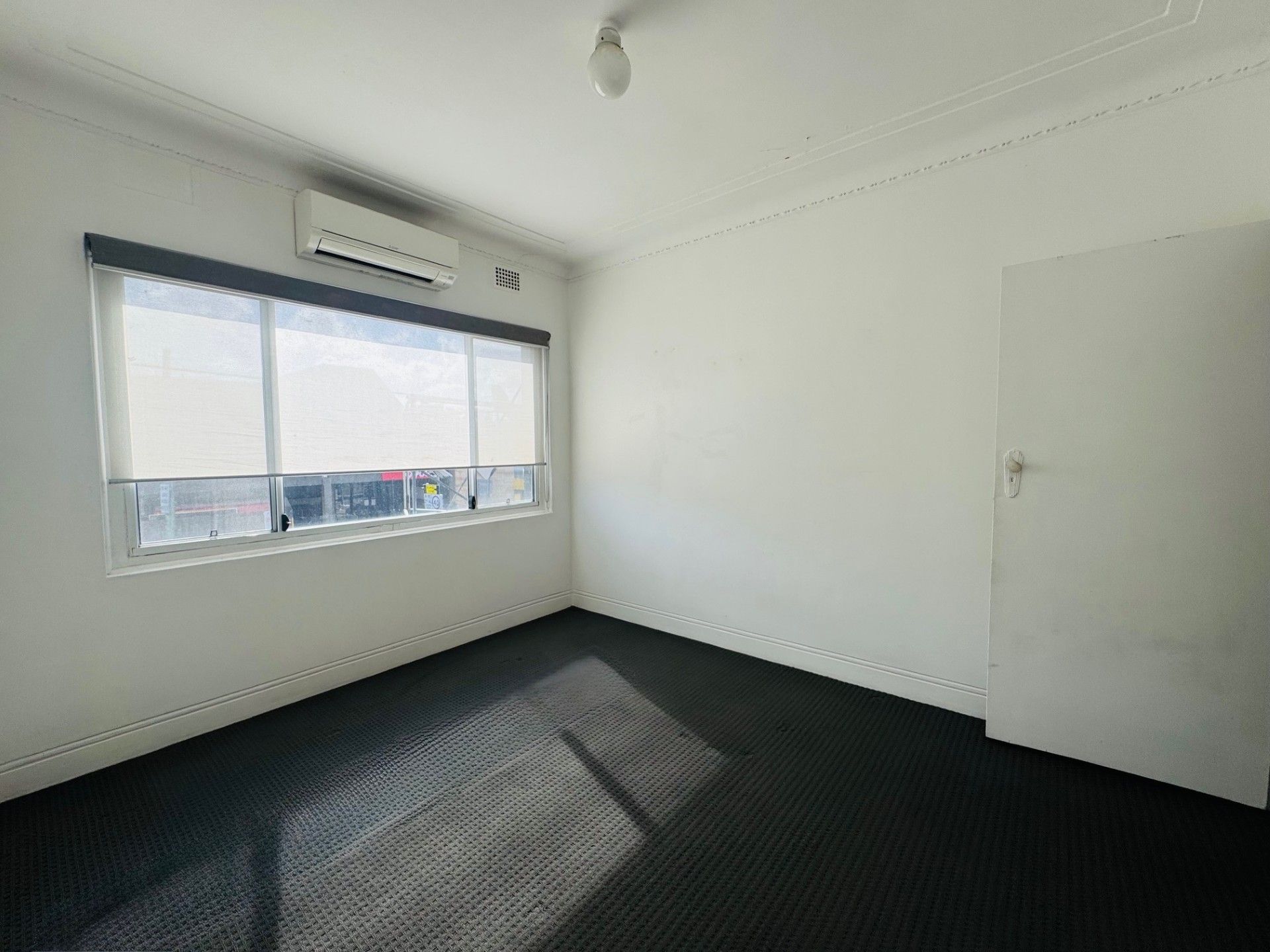 1/280 Kingsgrove Road — photo 3 of 8