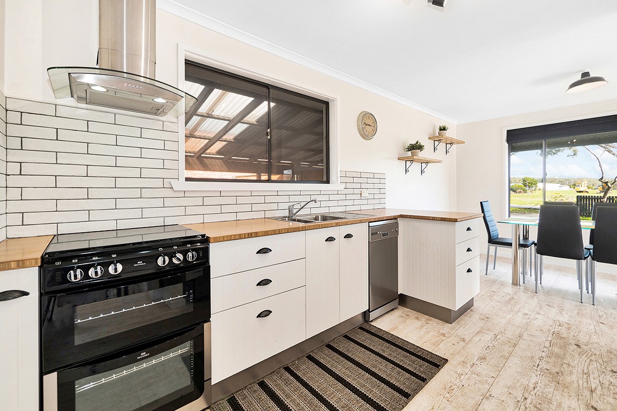 13 Pier Road, Grantville, VIC 3984