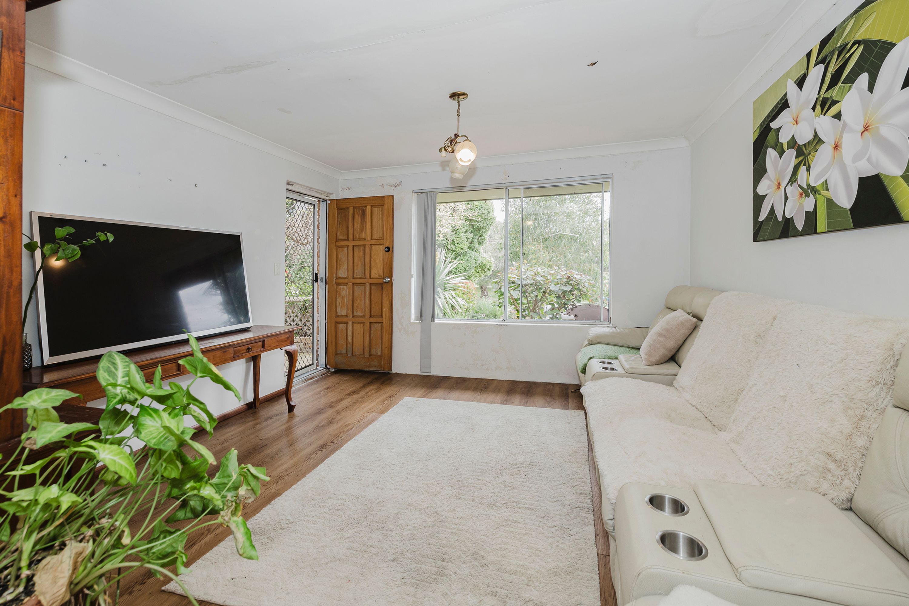 12 Dreyer Court — photo 3 of 15