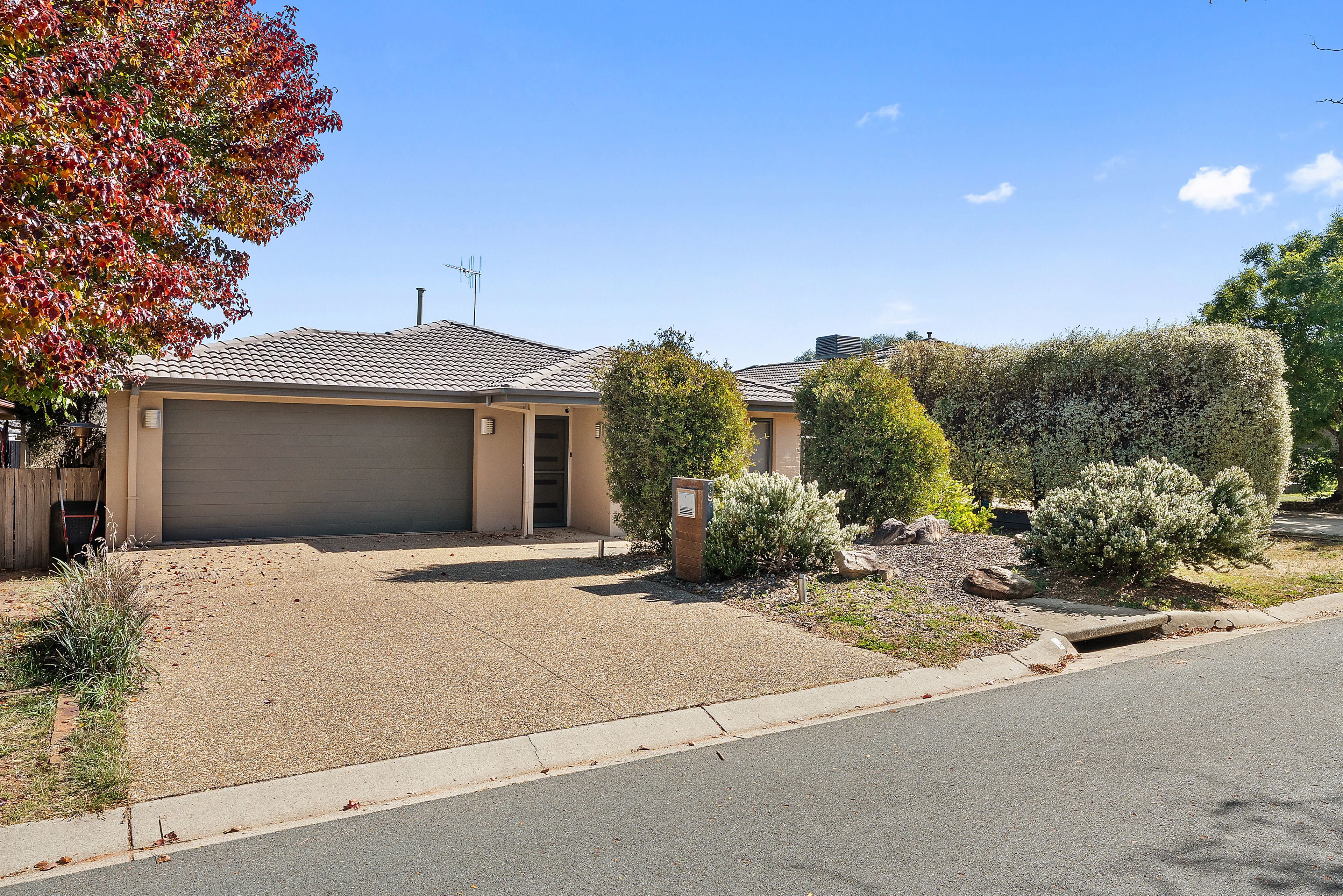 39 Courtneidge Street, Dunlop, ACT 2615
