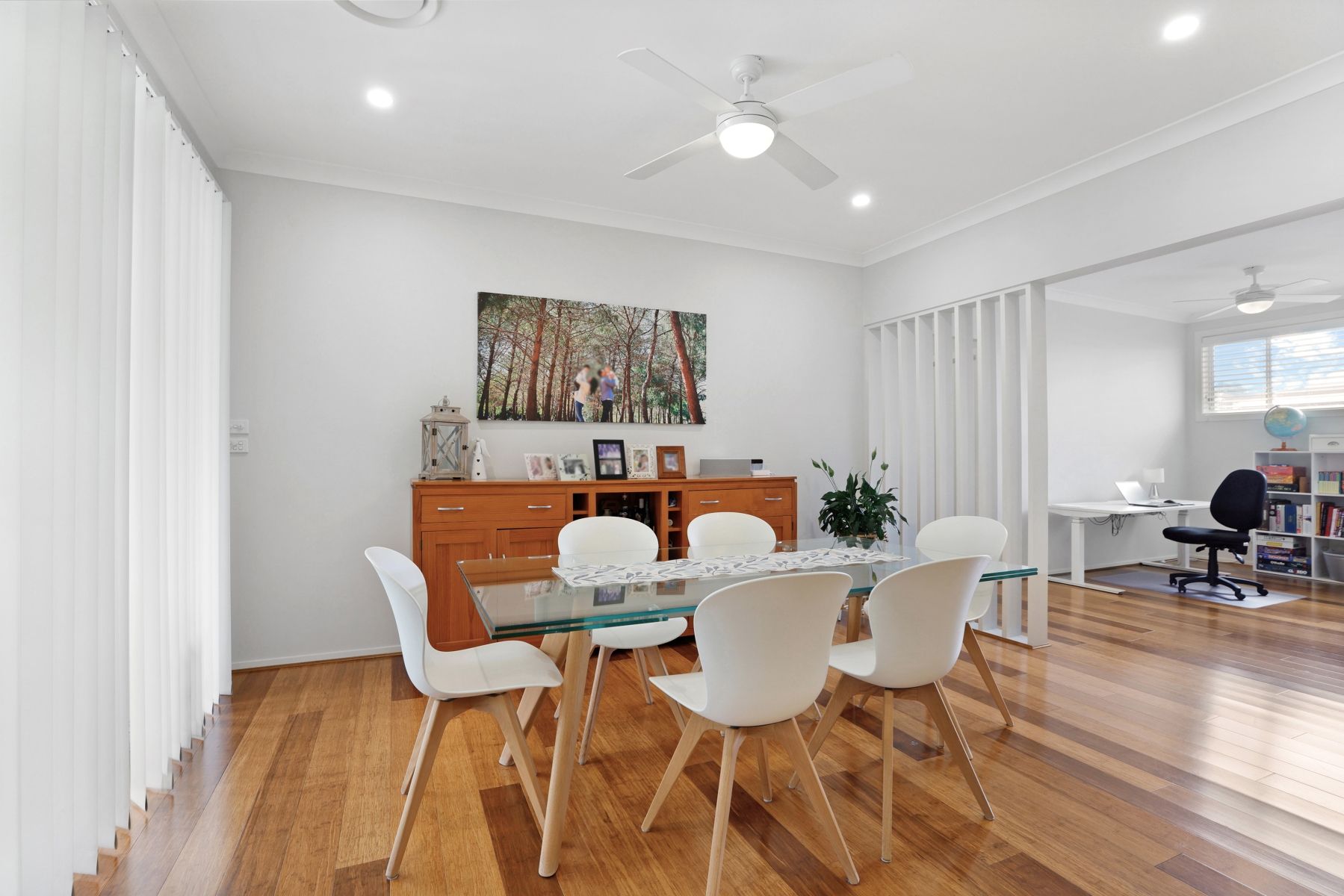 18 Wildflower Circle, JORDAN SPRINGS, NSW 2747