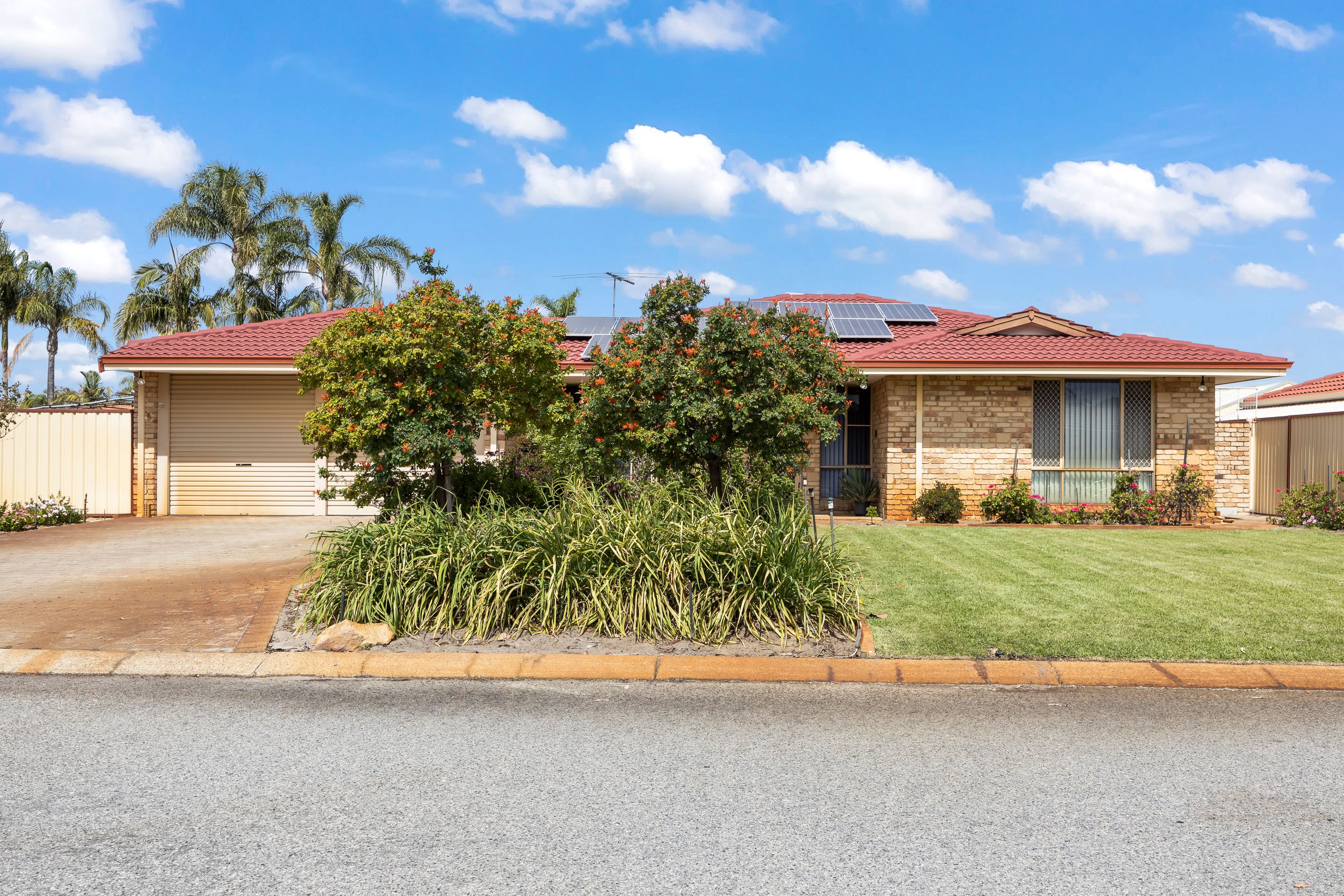 7 Lyrebird Square, Ballajura, WA 6066