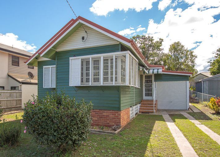 14 Buna Street, Chermside QLD 4032