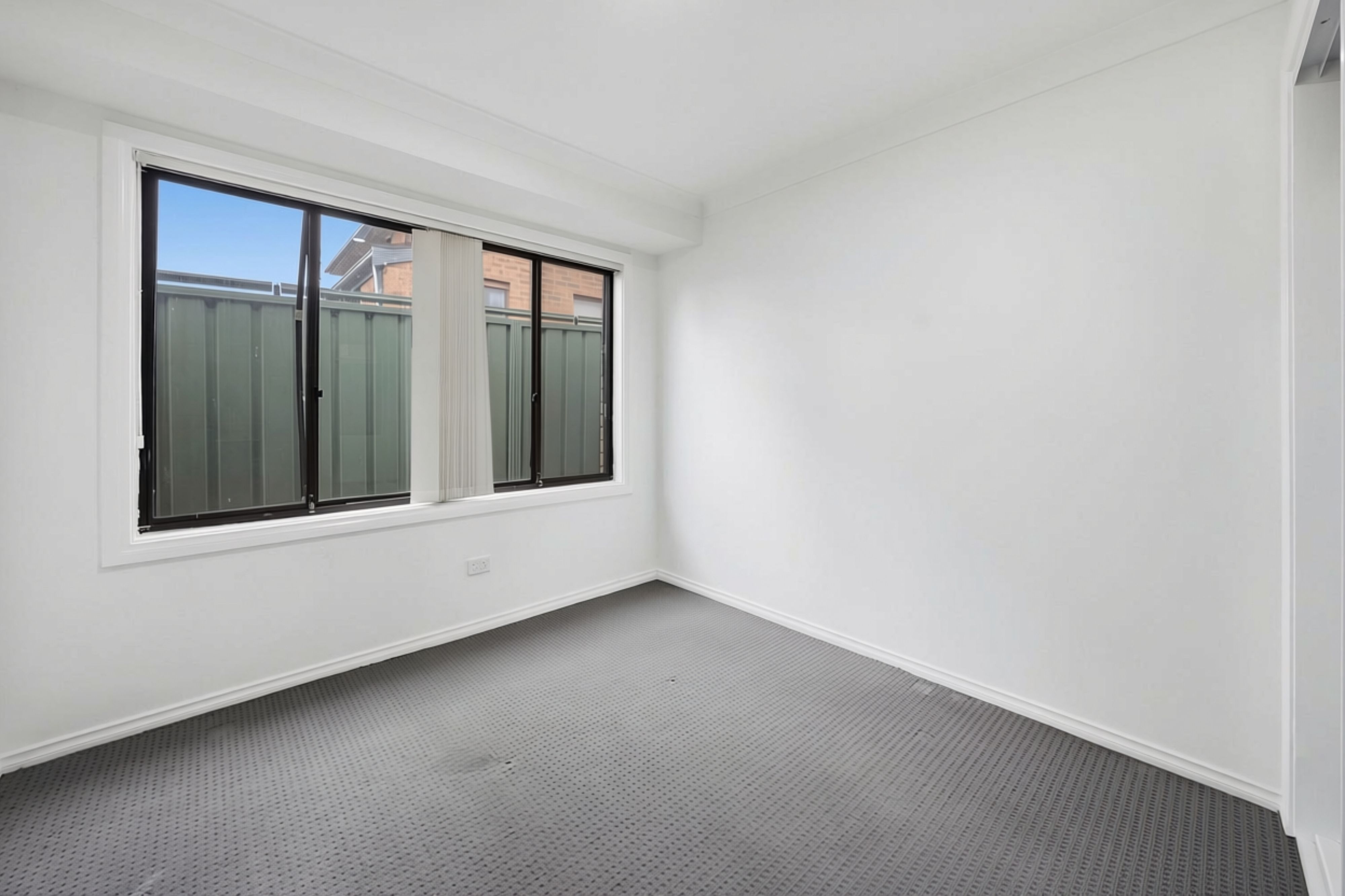 57B Charlotte Road — photo 6 of 15