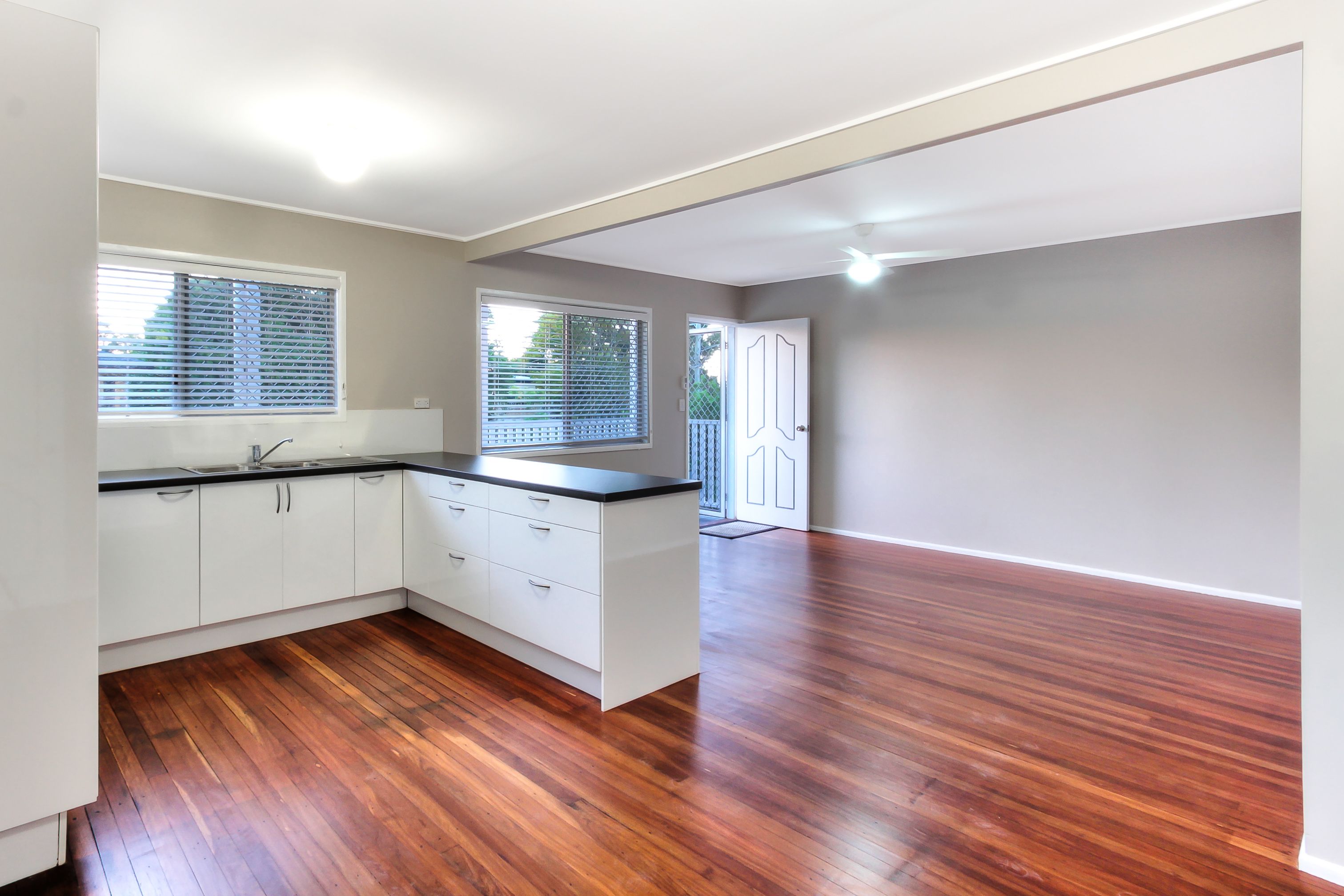 9 Windsor Street, Slacks Creek, QLD 4127